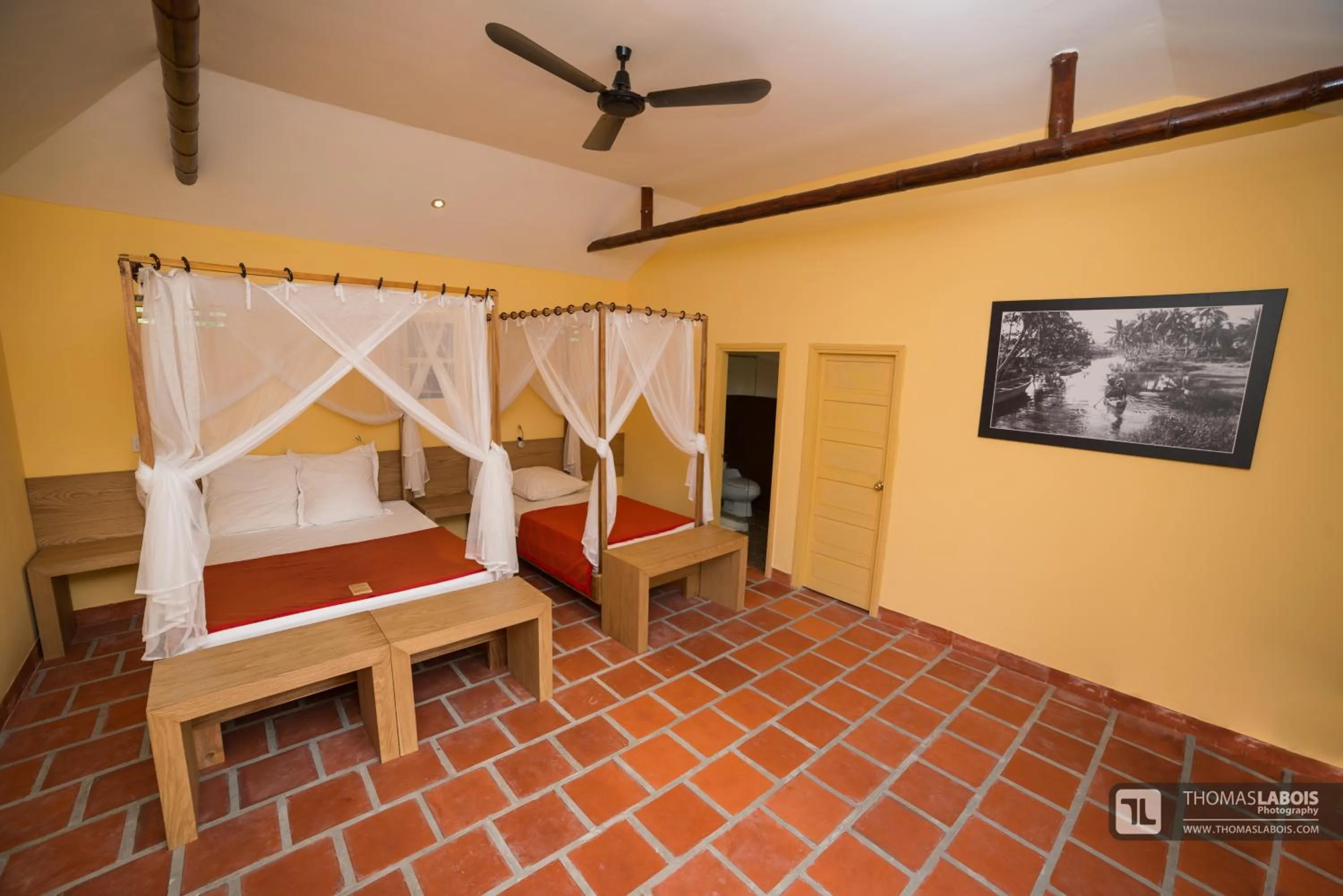 Bedroom, Bed in Whale Island Resort