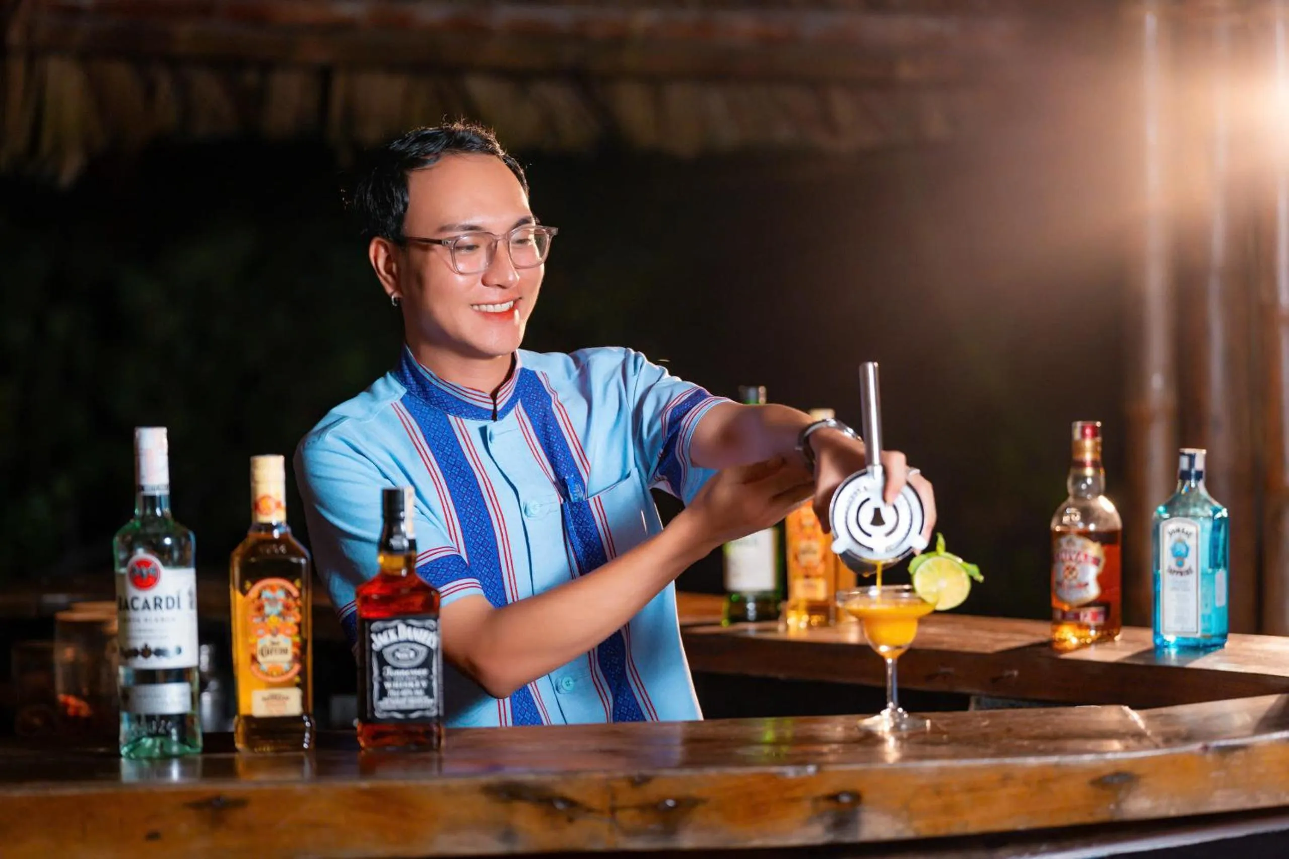 Lounge or bar in Whale Island Resort