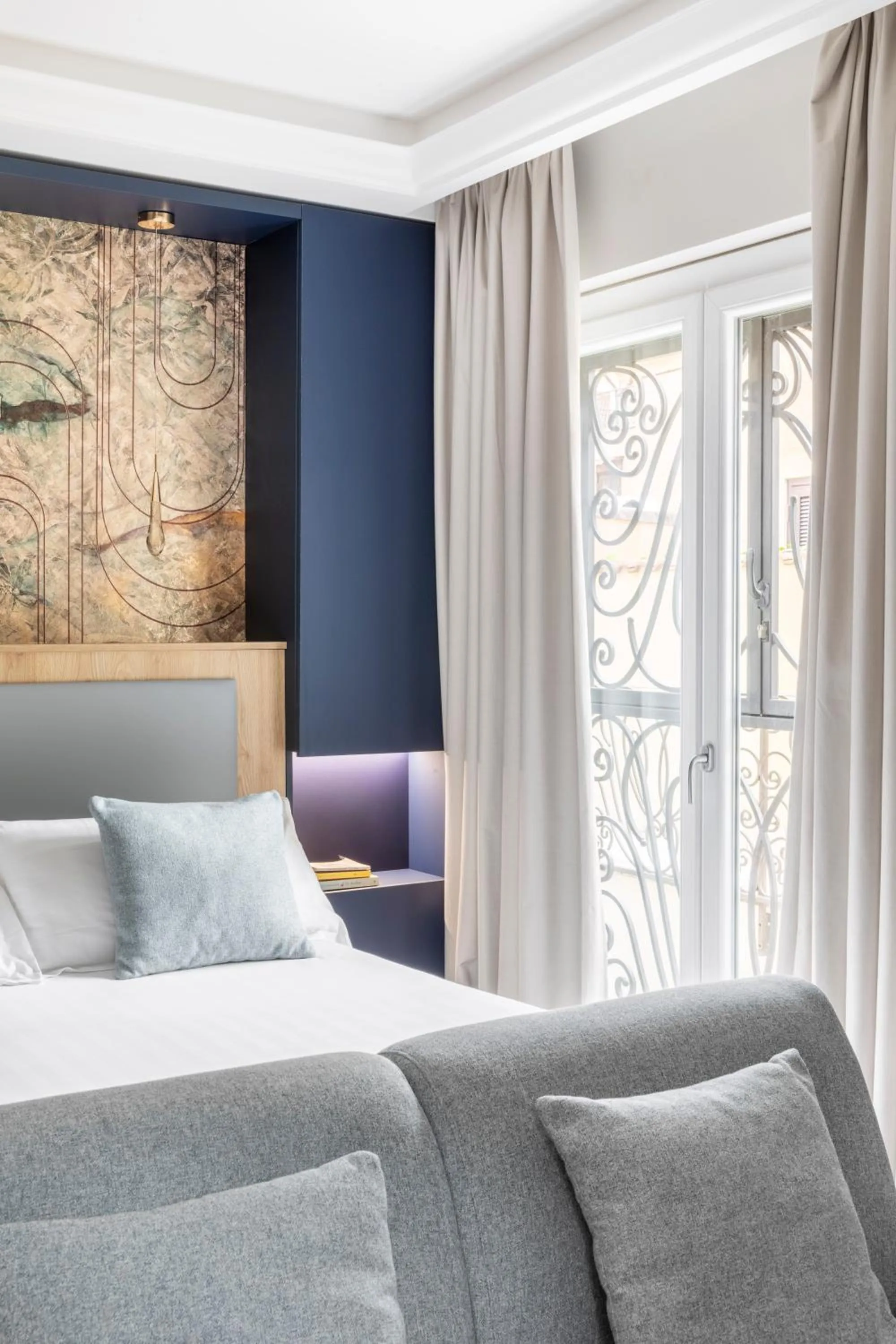 Bed in Patrizia Romana Palace