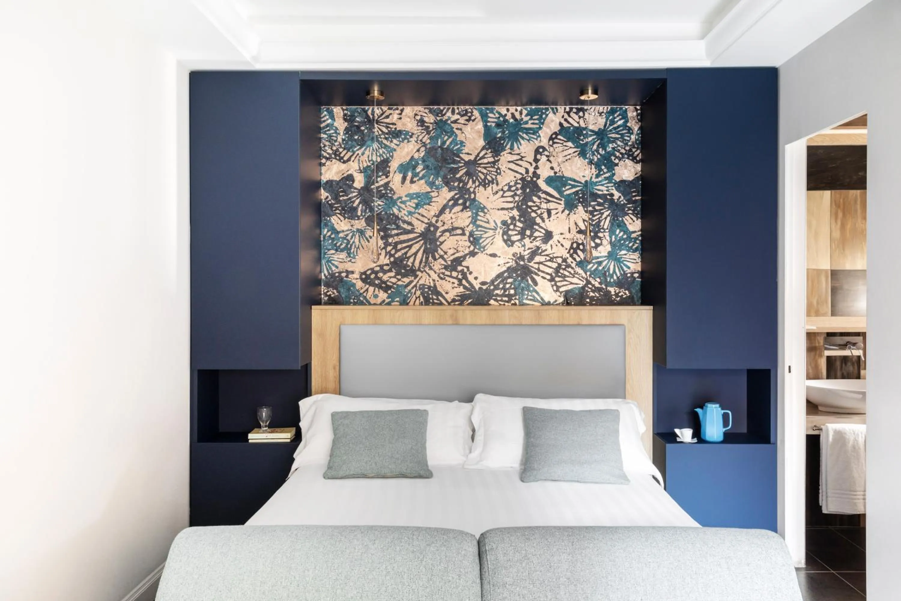 Bed in Patrizia Romana Palace