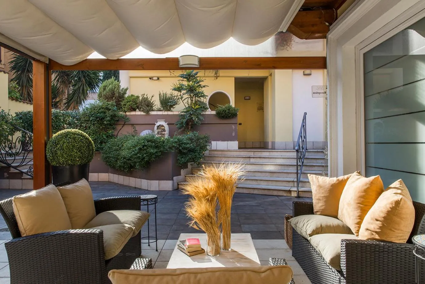 Patio in Patrizia Romana Palace