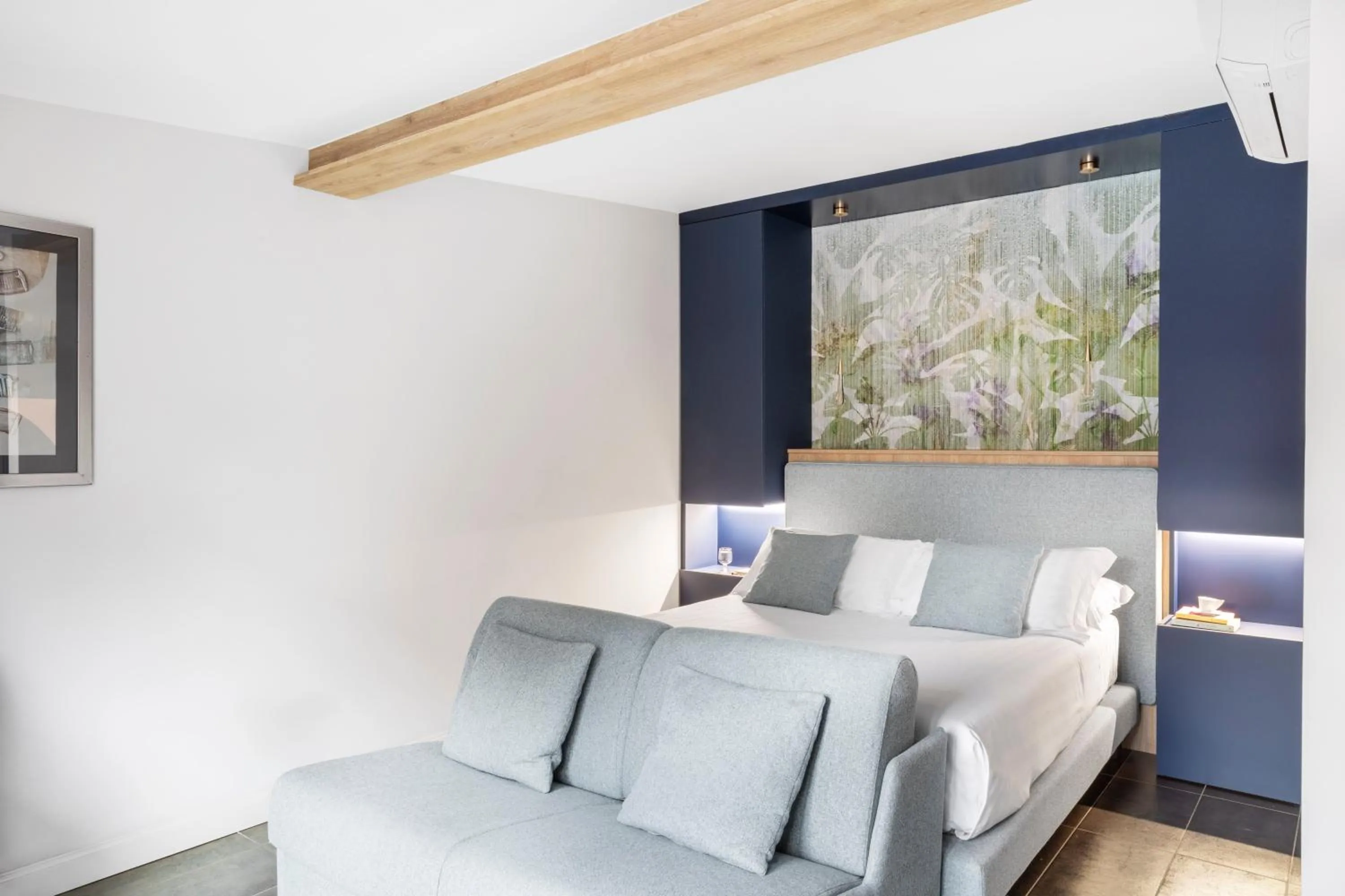 Photo of the whole room, Bed in Patrizia Romana Palace