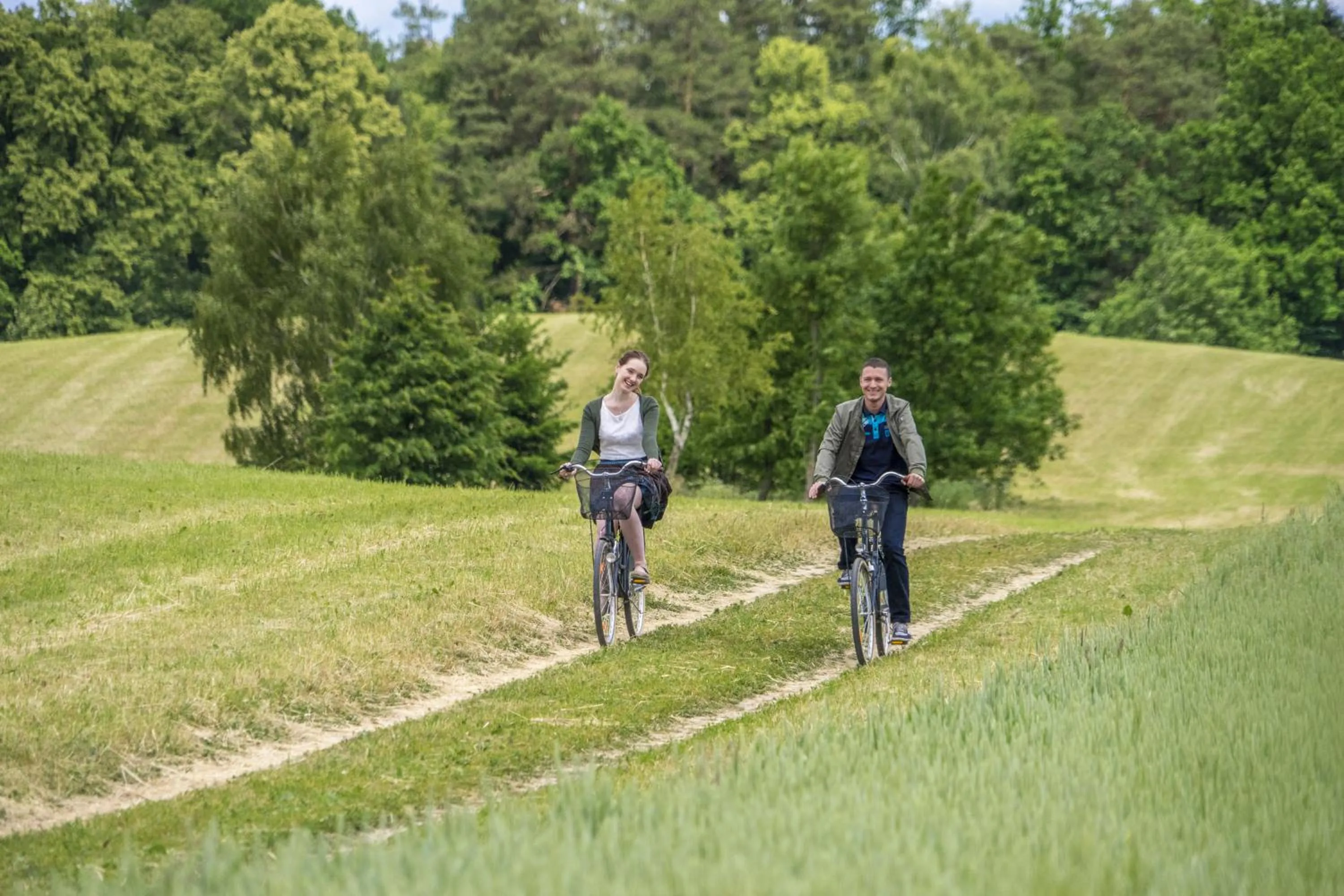 Cycling in Pałac Galiny