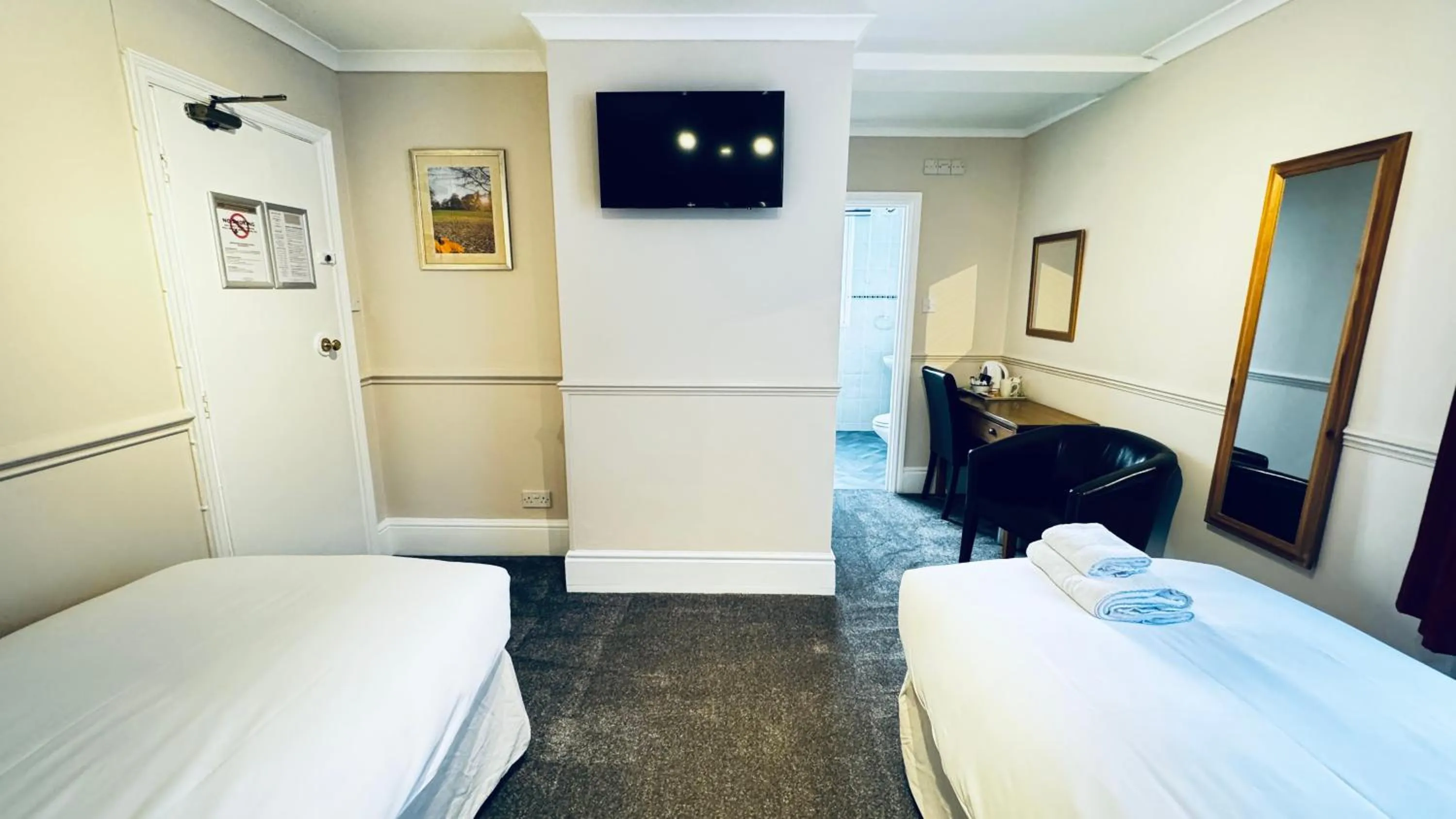 Bed in Fairlawns Guest House