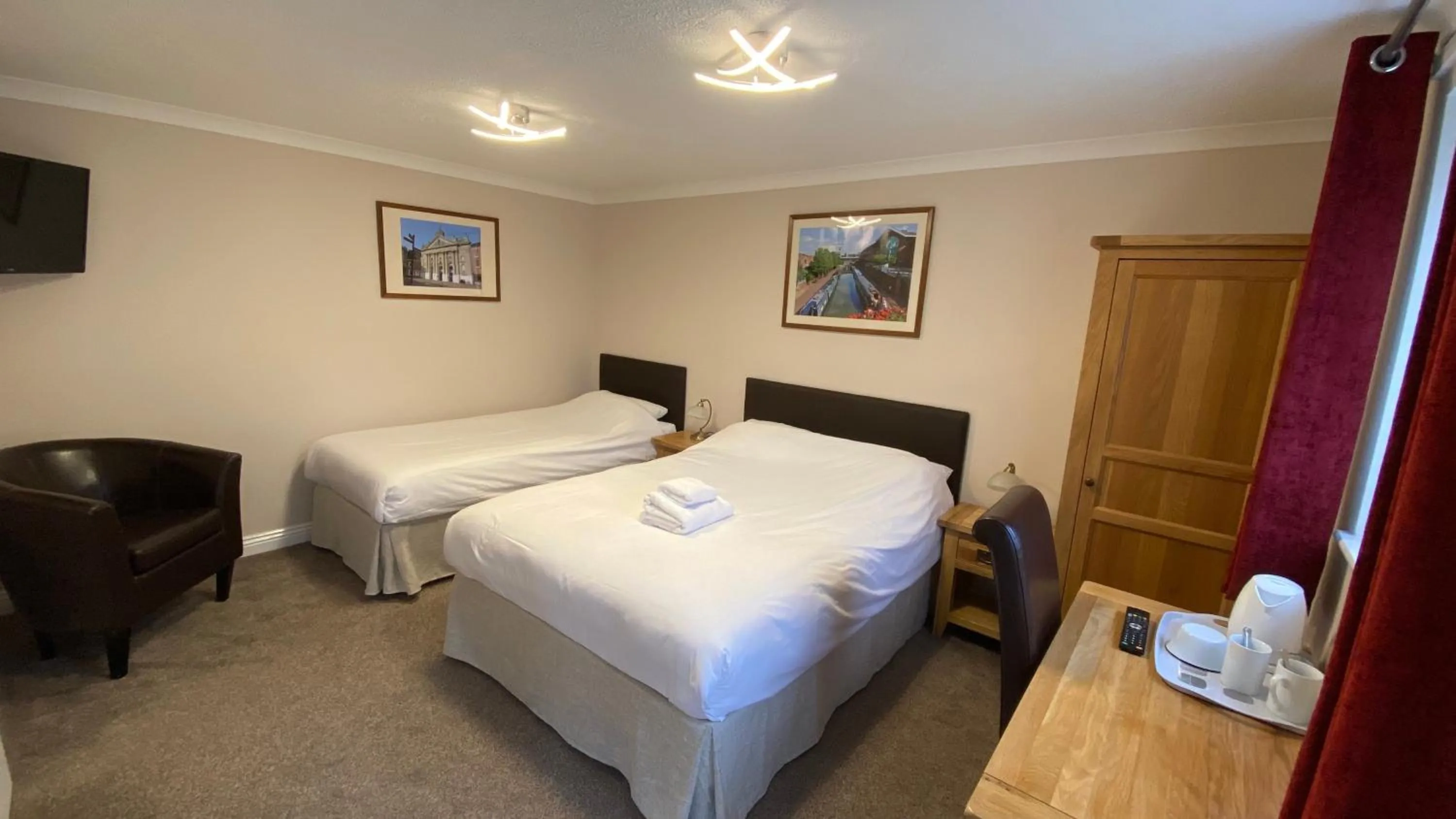 Bed in Fairlawns Guest House