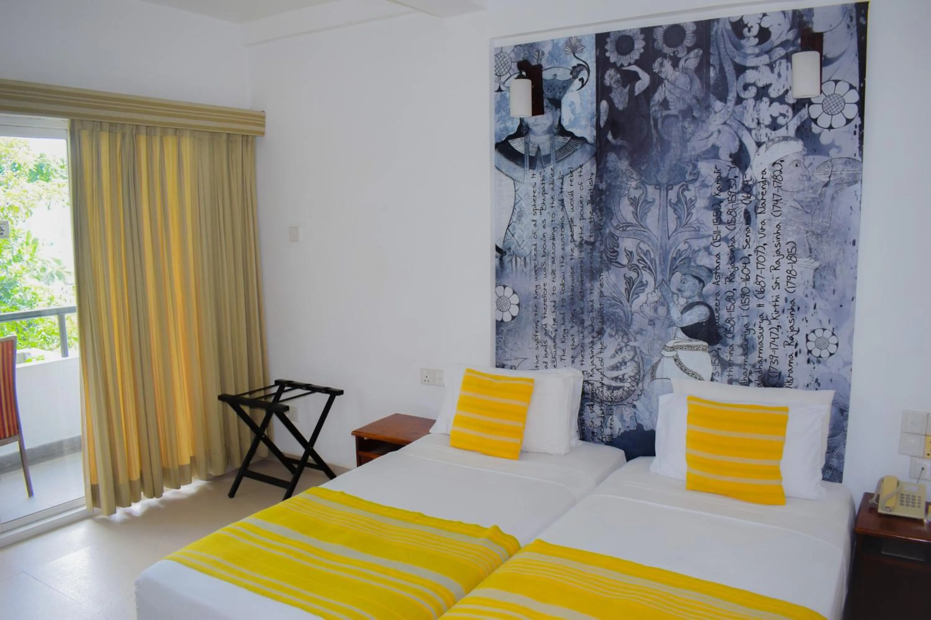 Bed in Thilanka Hotel