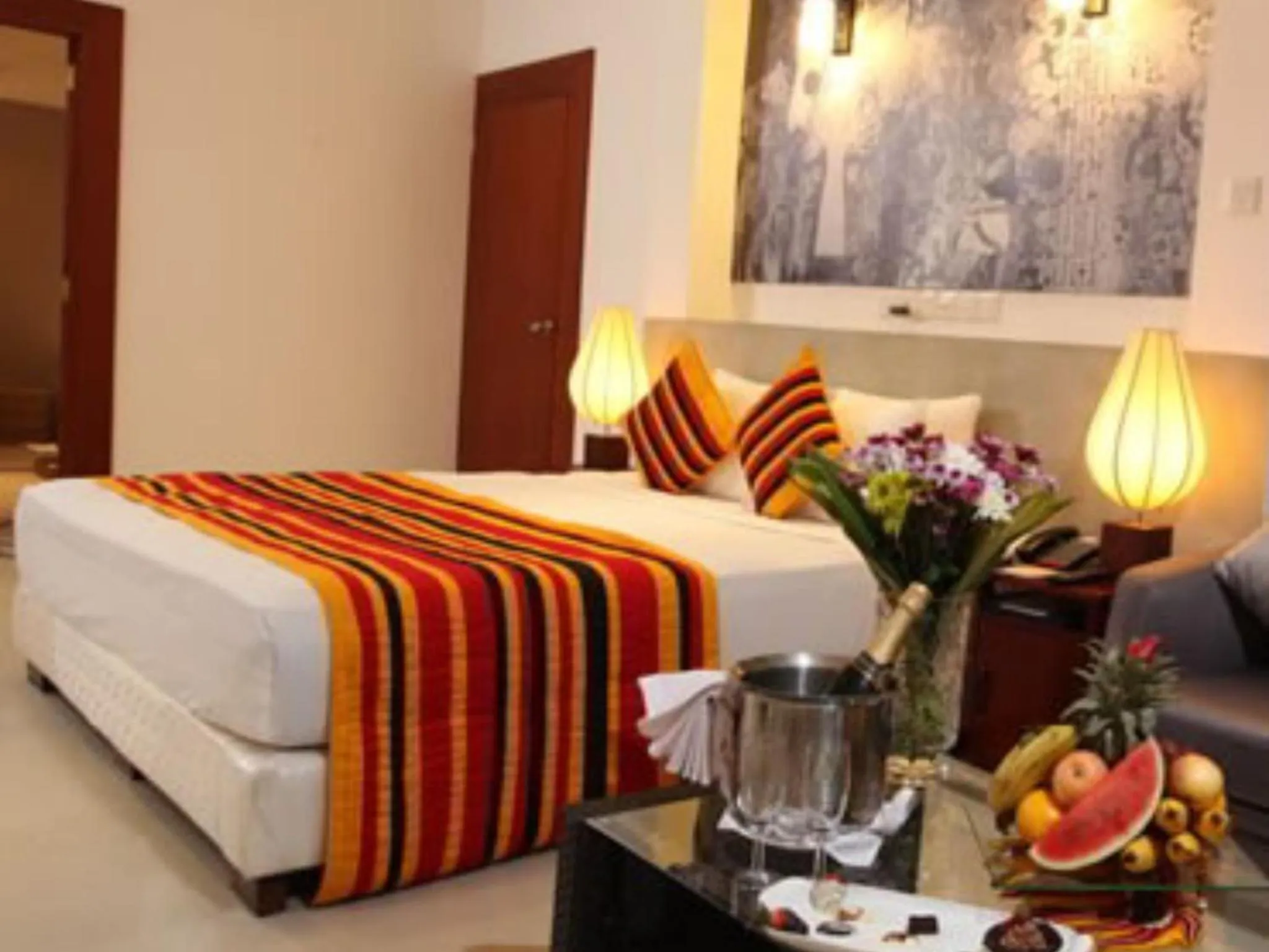 Bed in Thilanka Hotel