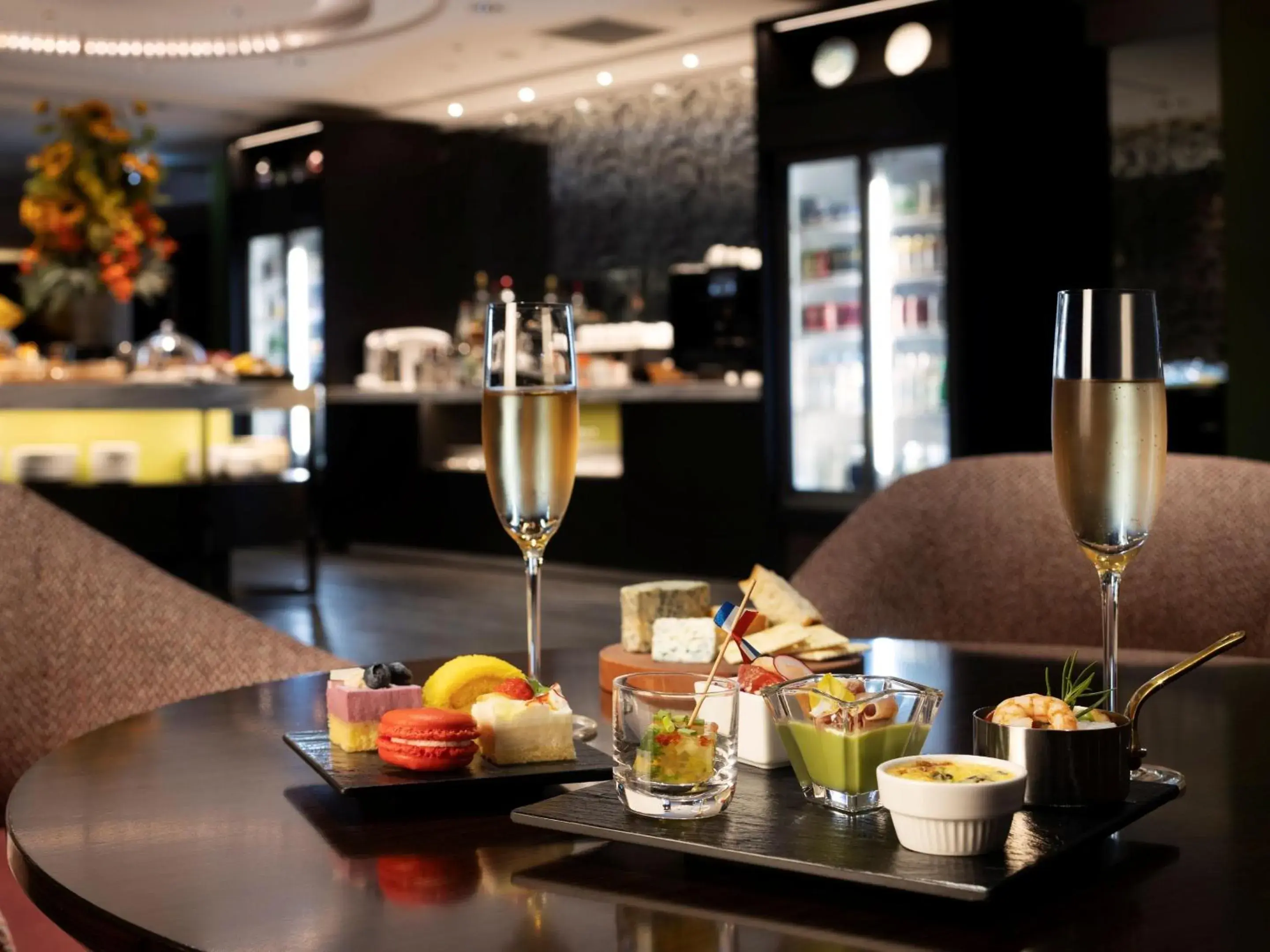 Lounge or bar in Sapporo Grand Hotel Lounge or bar in Sapporo Grand Hotel