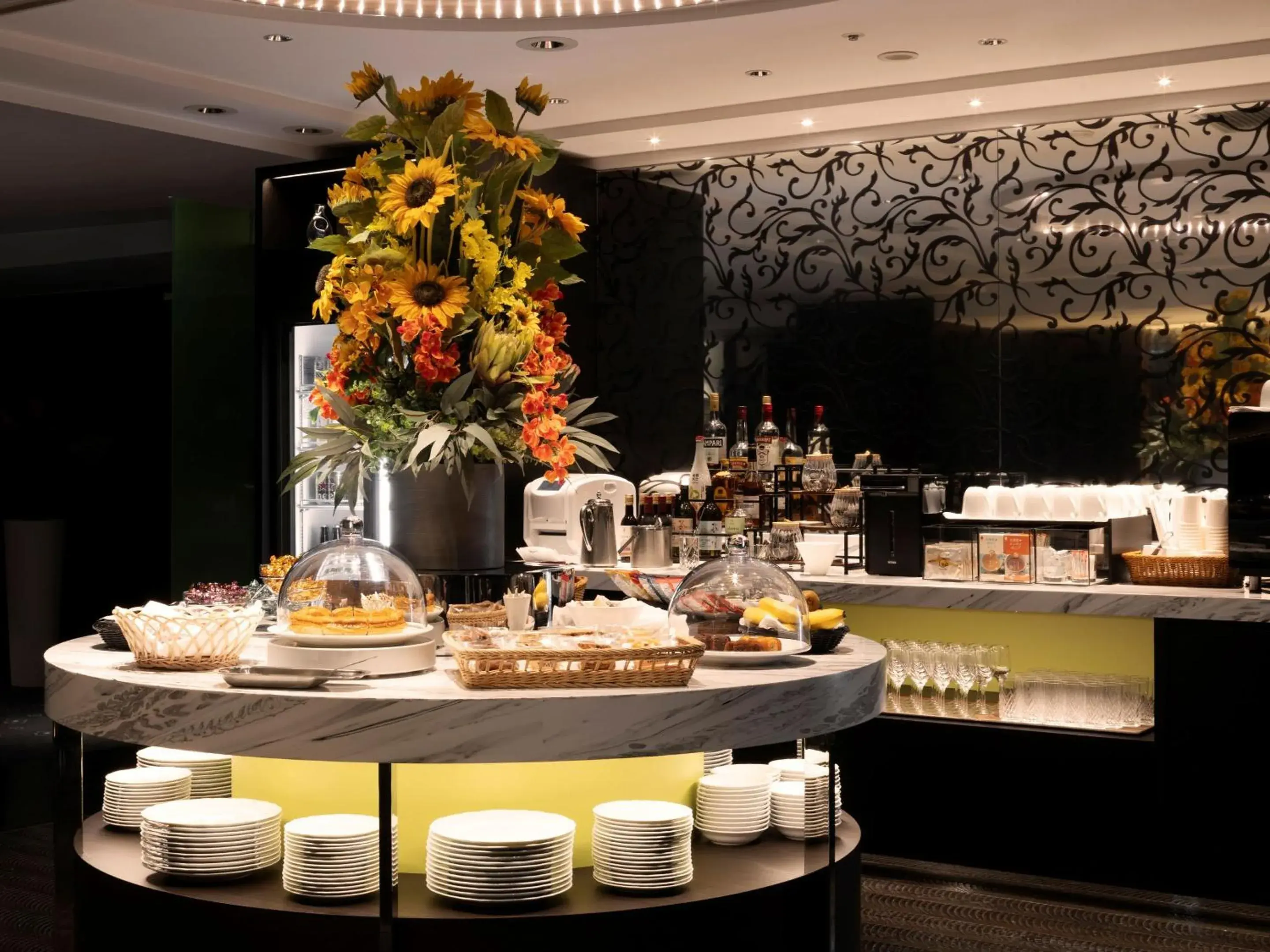 Lounge or bar in Sapporo Grand Hotel Lounge or bar in Sapporo Grand Hotel