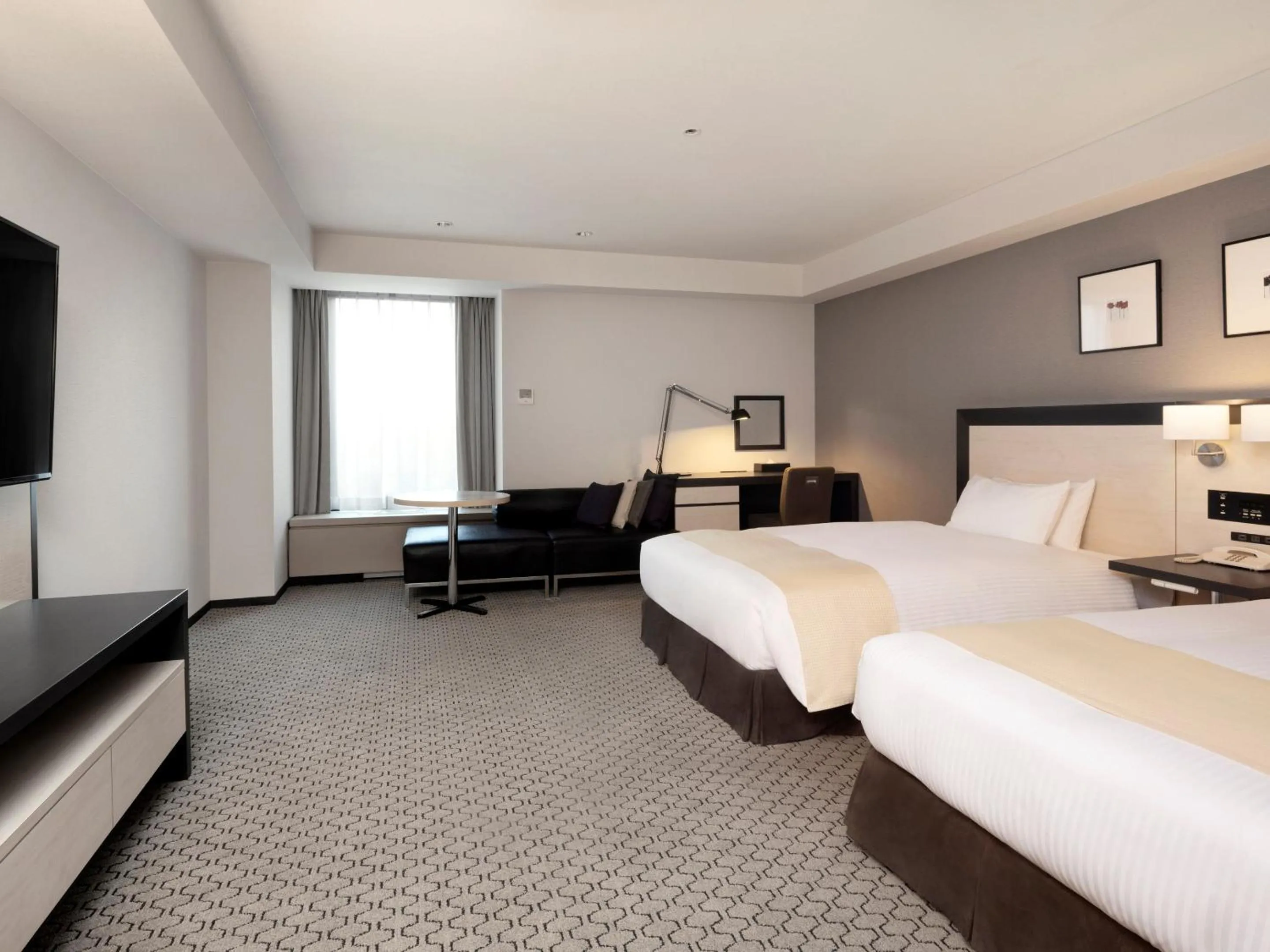 Photo of the whole room, Bed in Sapporo Grand Hotel