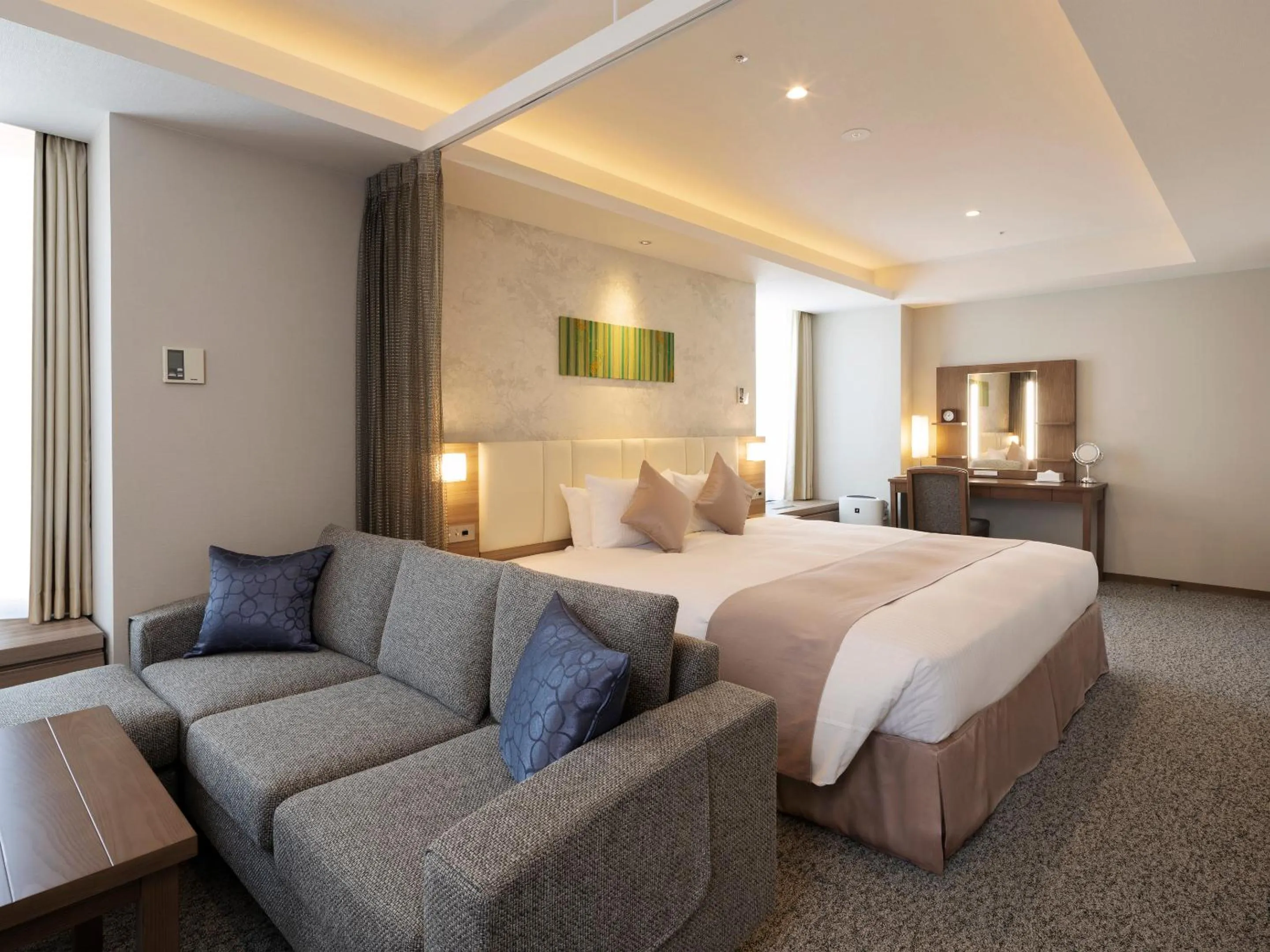 Photo of the whole room, Bed in Sapporo Grand Hotel