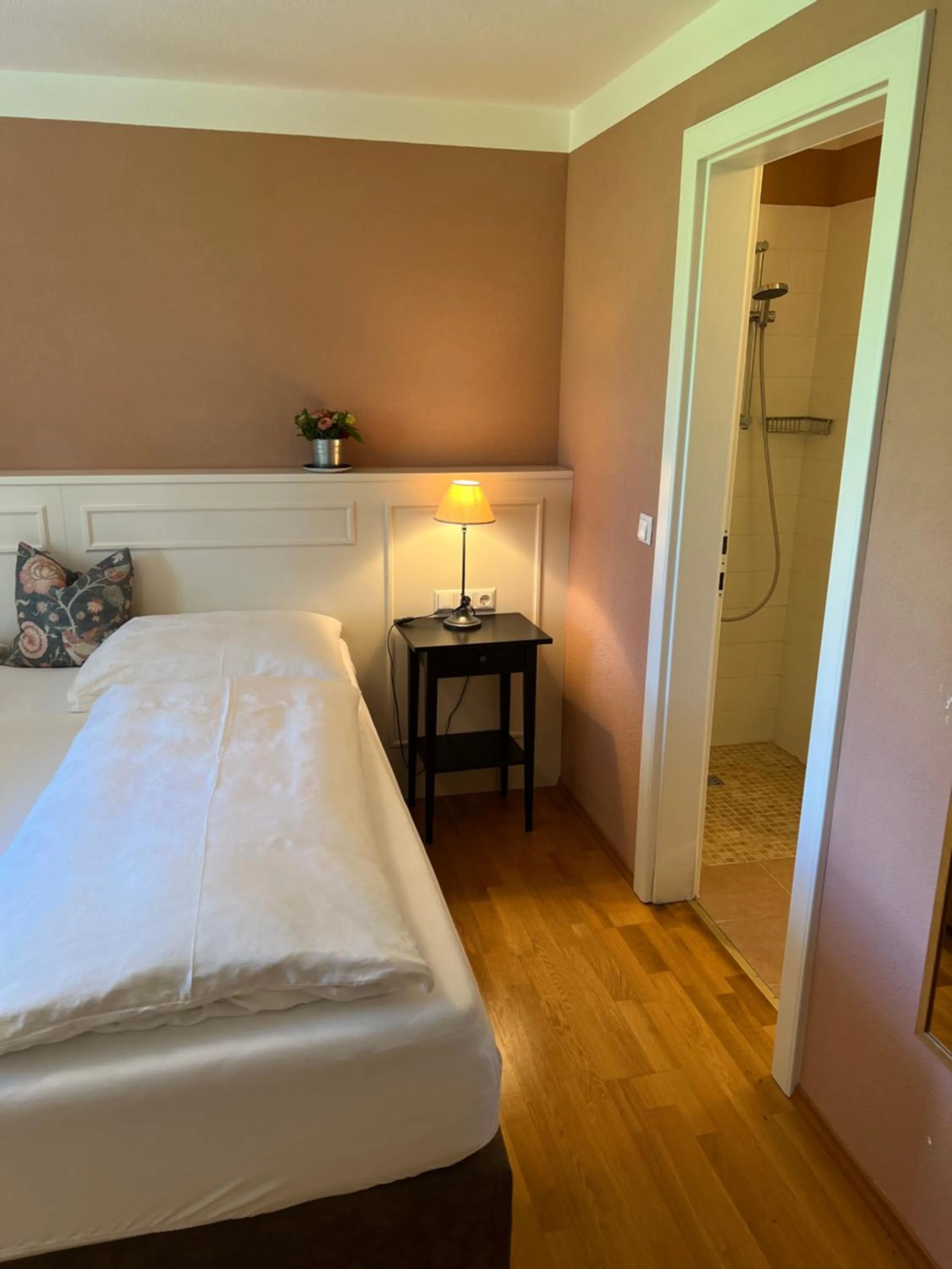 Bed in Landgasthof Hotel Linde