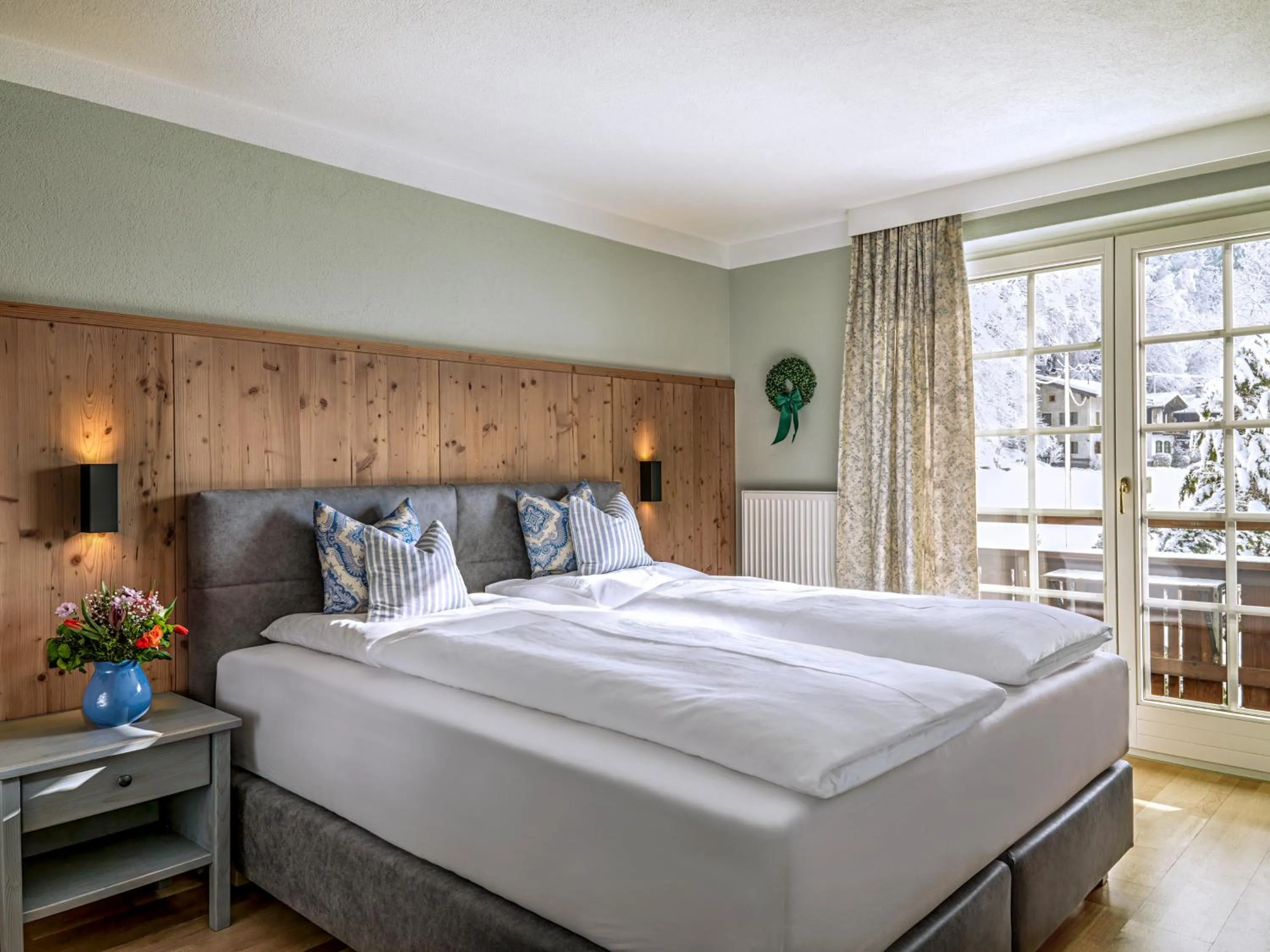 Bed in Landgasthof Hotel Linde