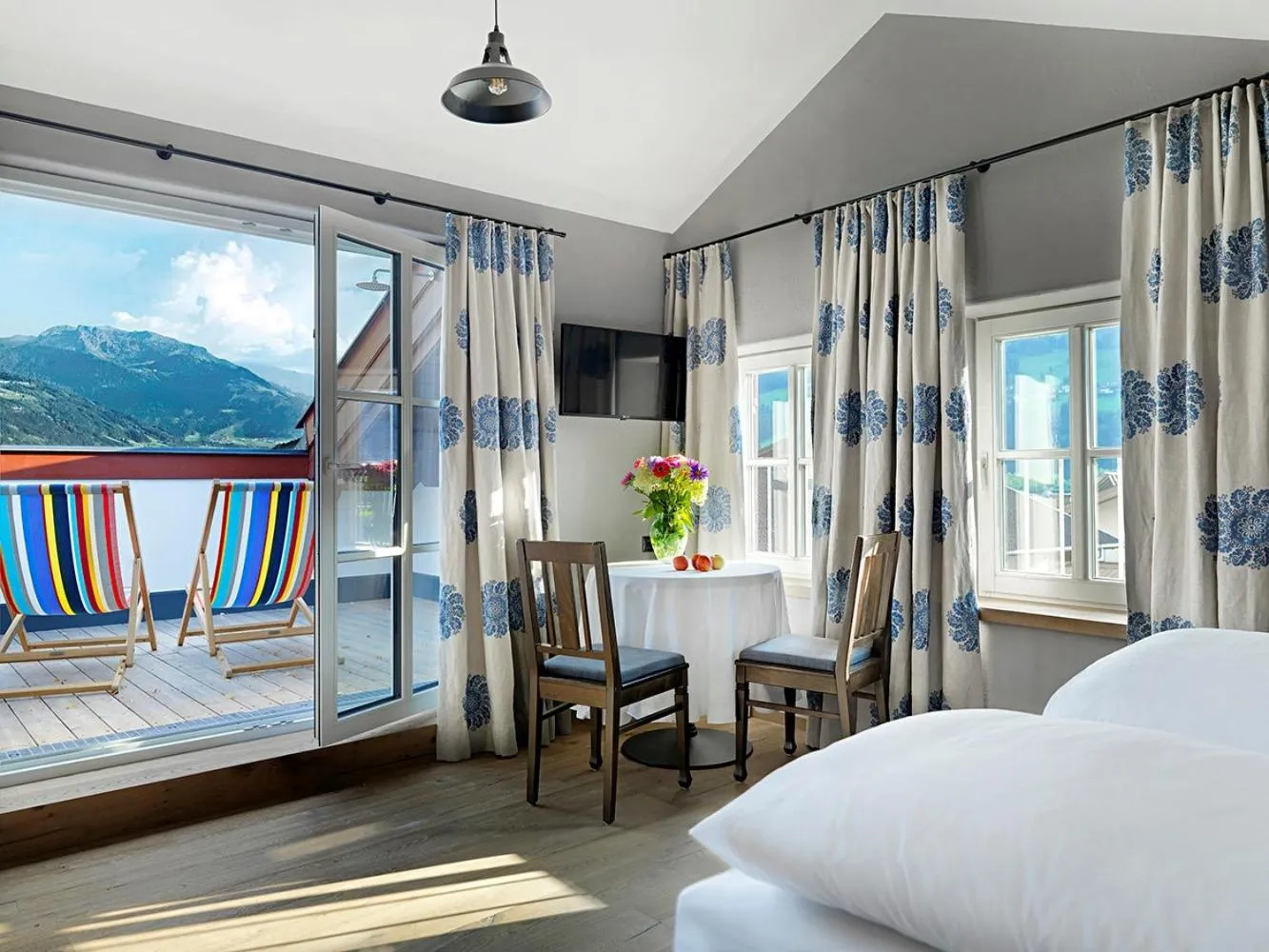 Balcony/Terrace, Bed in Landgasthof Hotel Linde