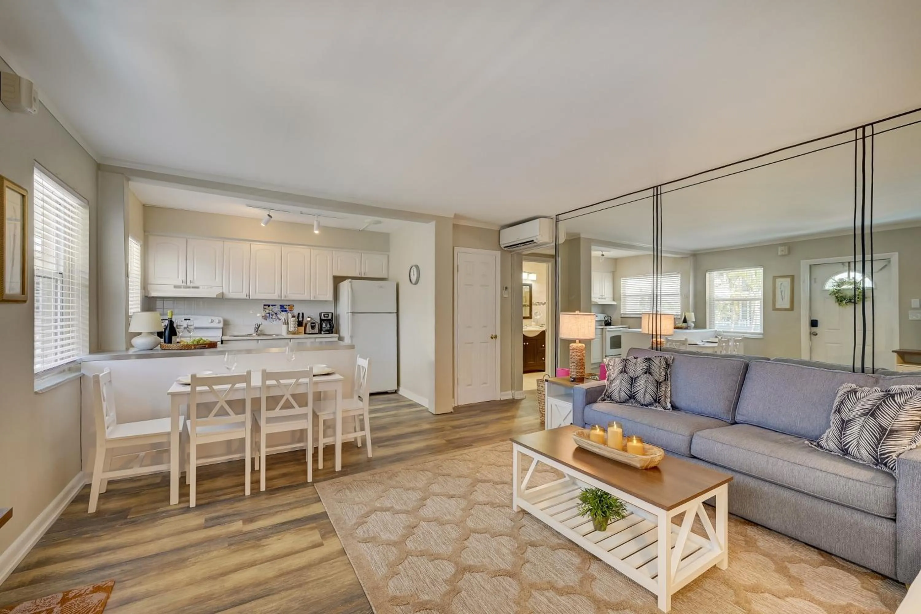 Holiday Isle Yacht Club