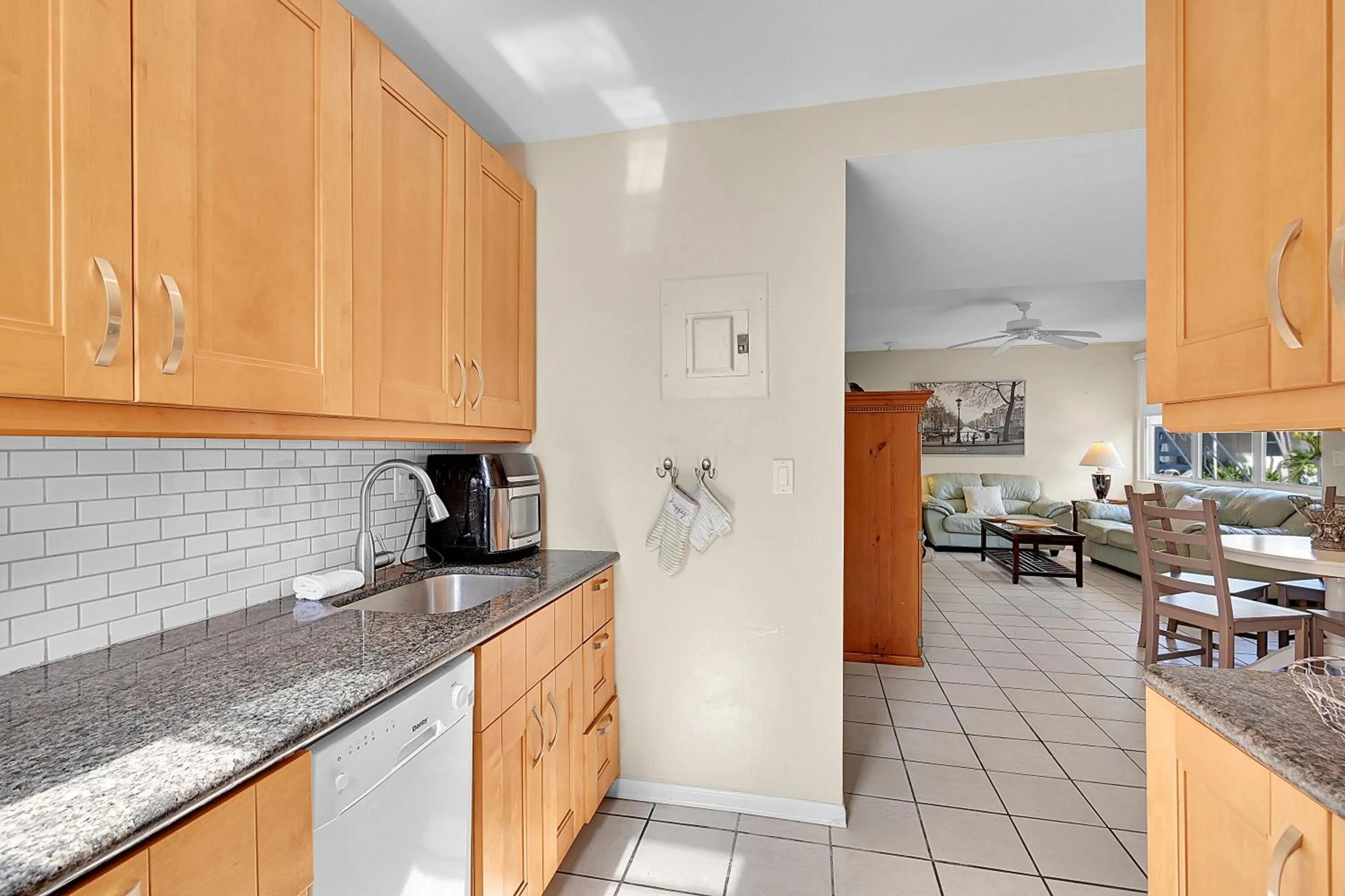 Holiday Isle Yacht Club