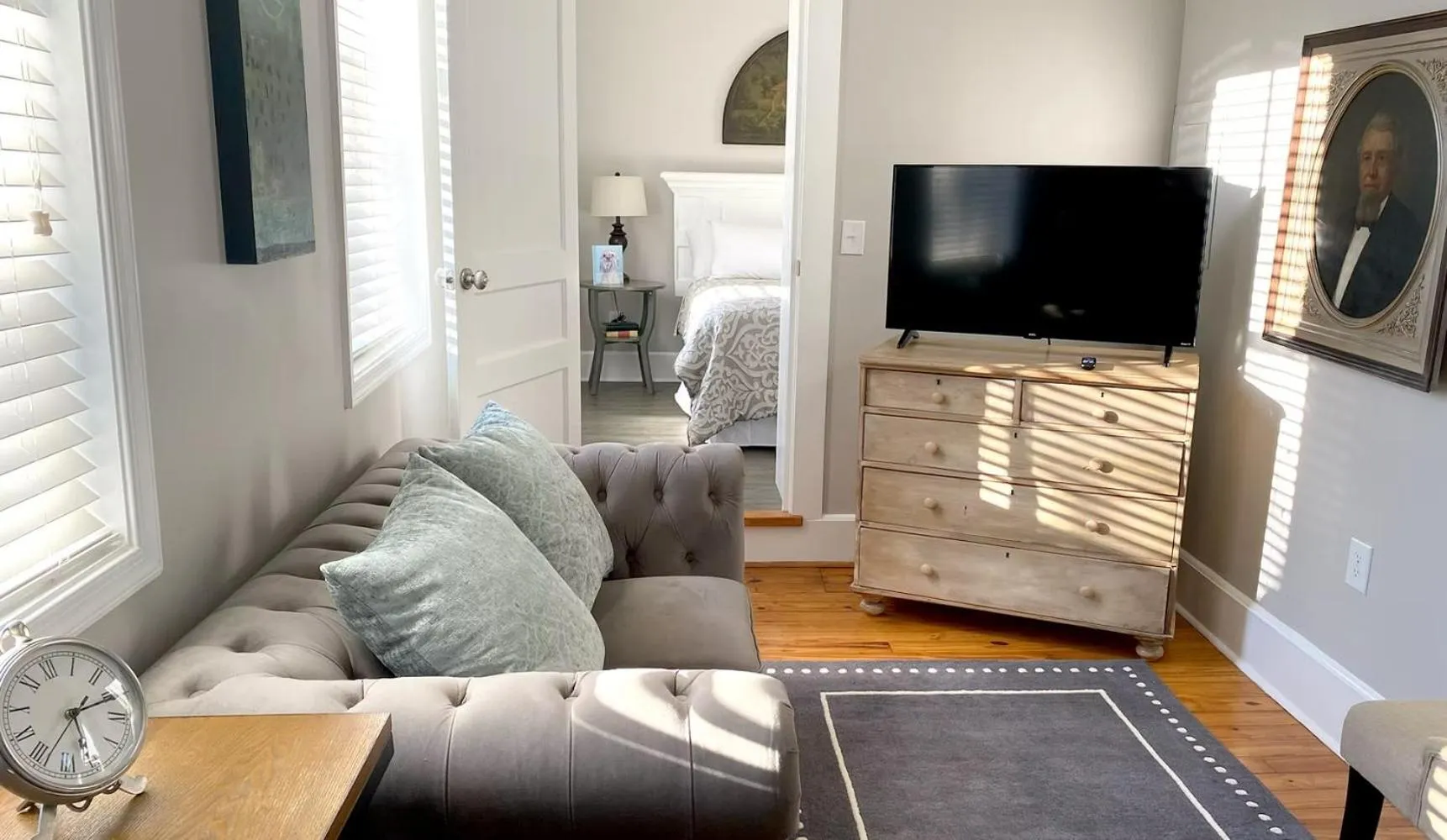 TV and multimedia in Hotel Laurance