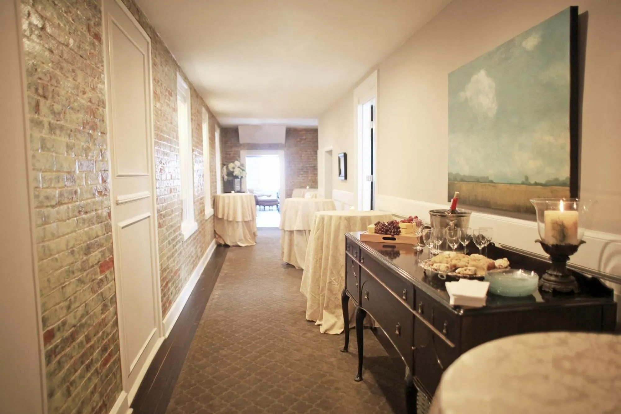Banquet/Function facilities, Bed in Hotel Laurance