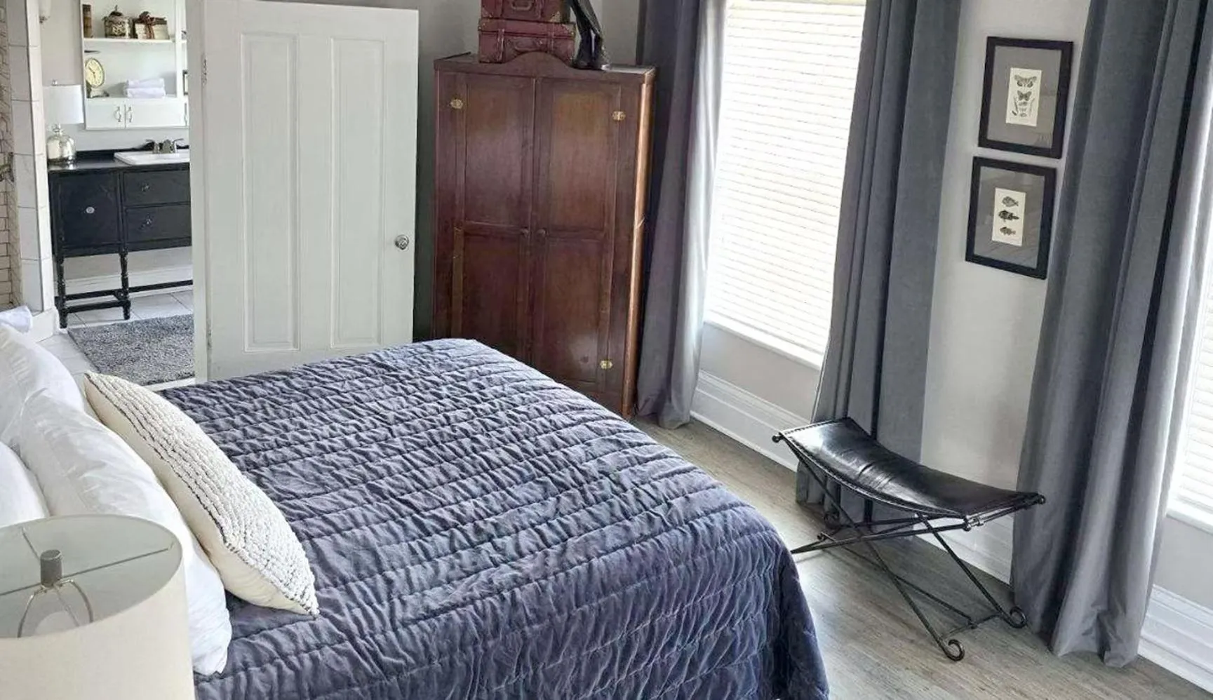 Bed in Hotel Laurance