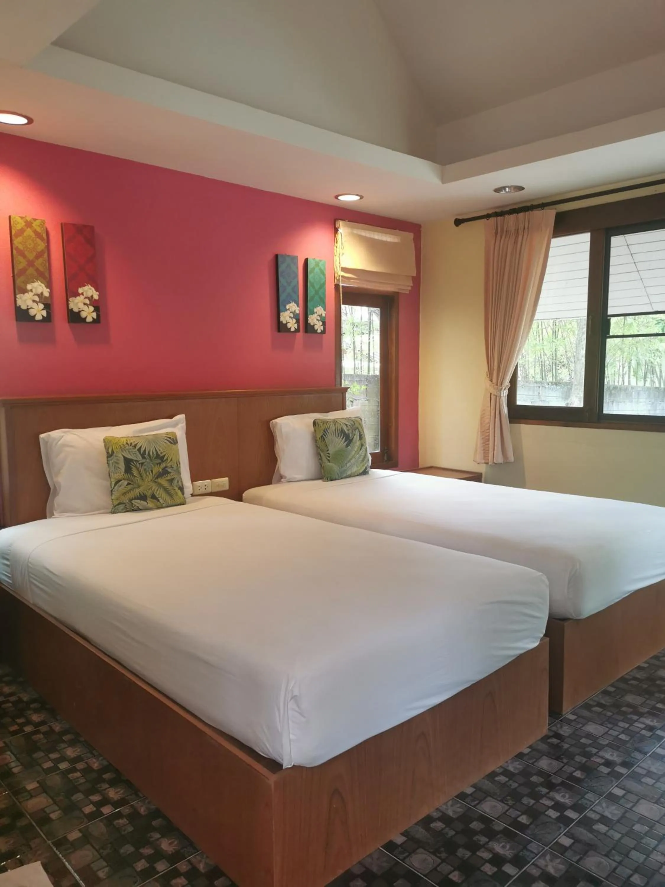 Bed in Phalarn Inn Resort