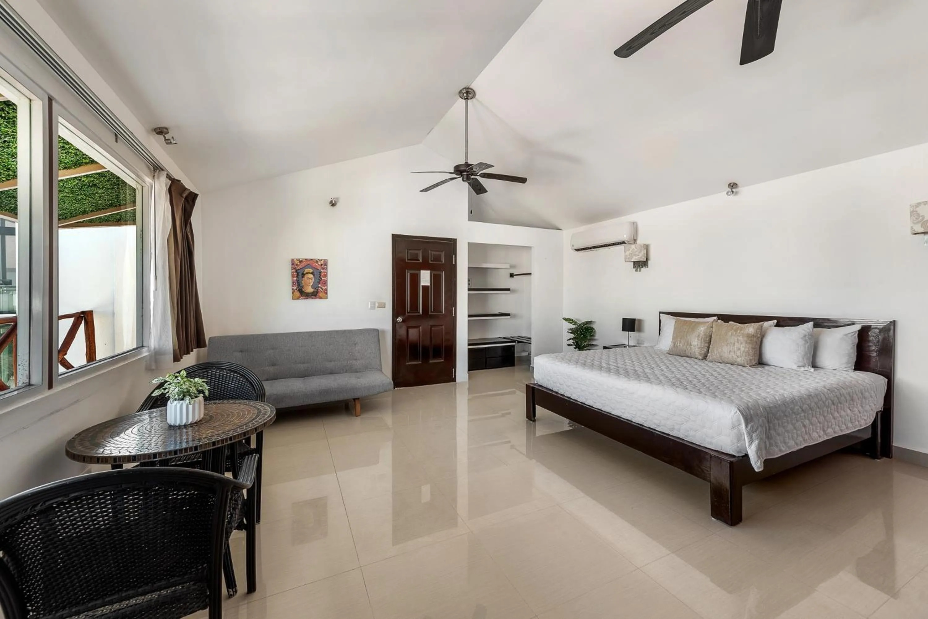 Bed in Illusion Boutique "Near Beach"