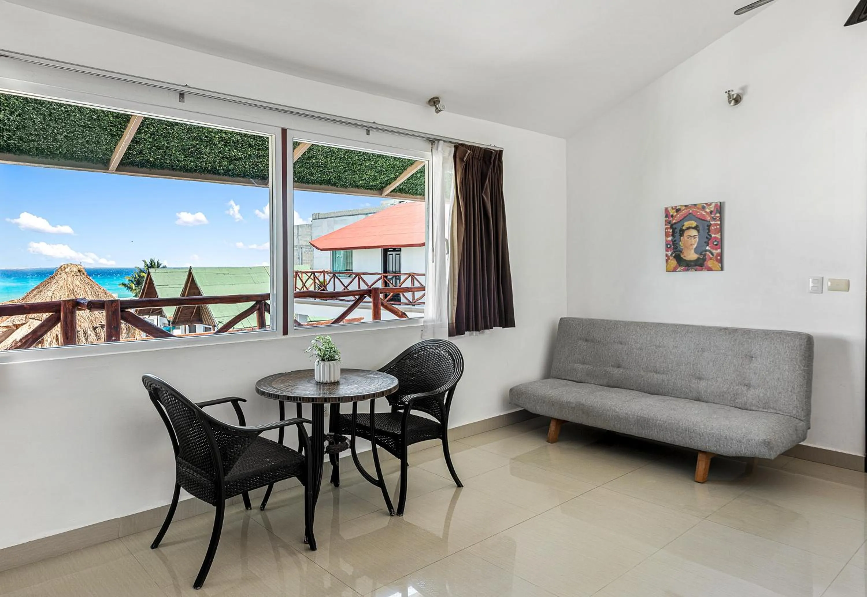 Communal lounge/ TV room in Illusion Boutique "Near Beach"