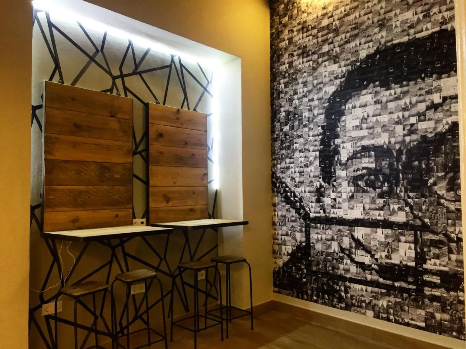 Lobby or reception in Safestay Barcelona Gothic