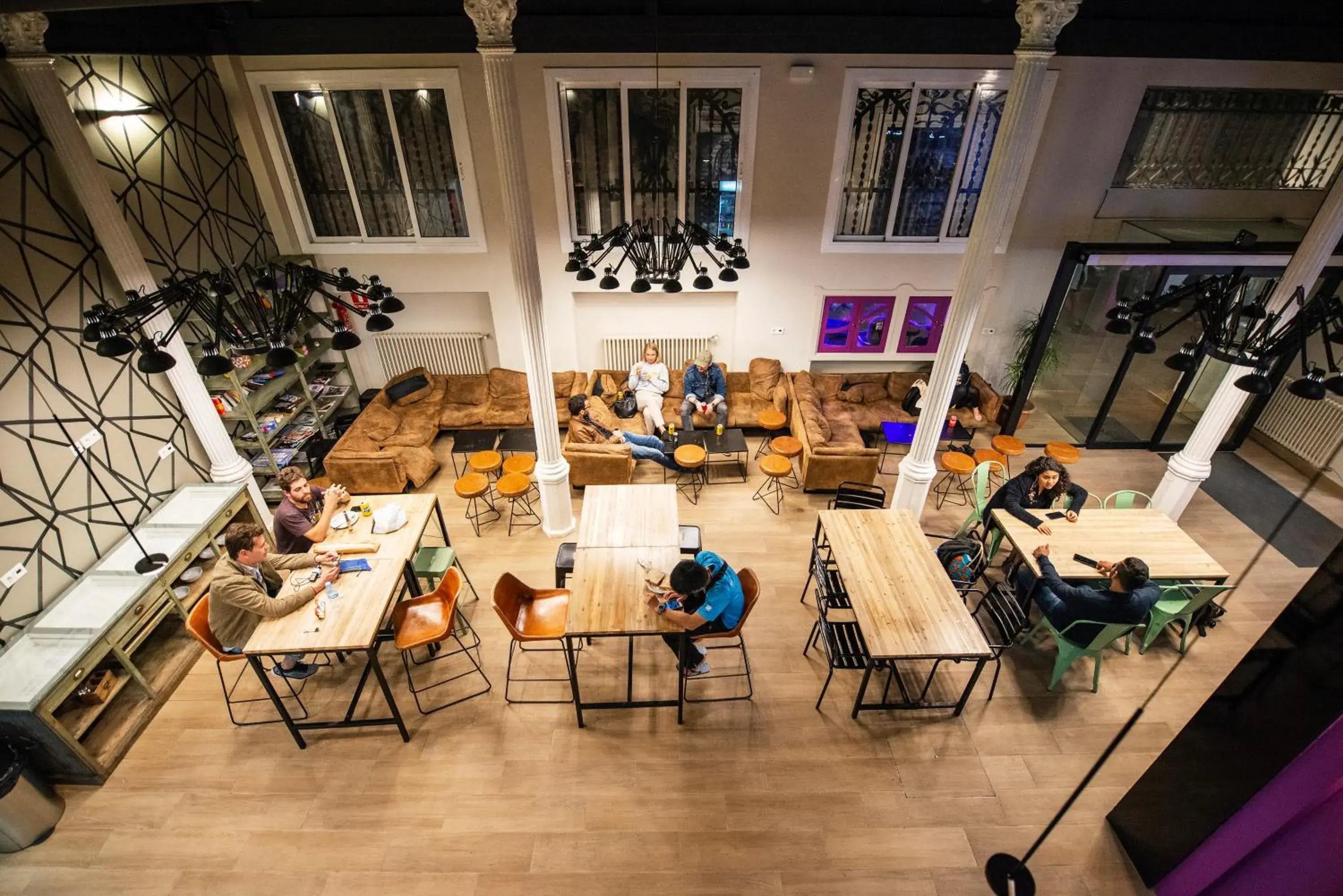 Lounge or bar in Safestay Barcelona Gothic Lounge or bar in Safestay Barcelona Gothic