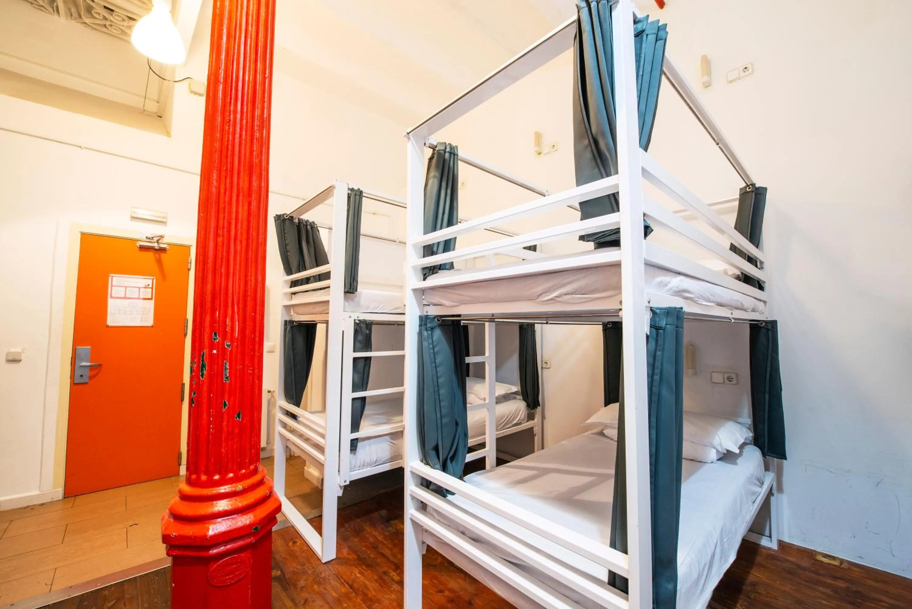 bunk bed, Bed in Safestay Barcelona Gothic