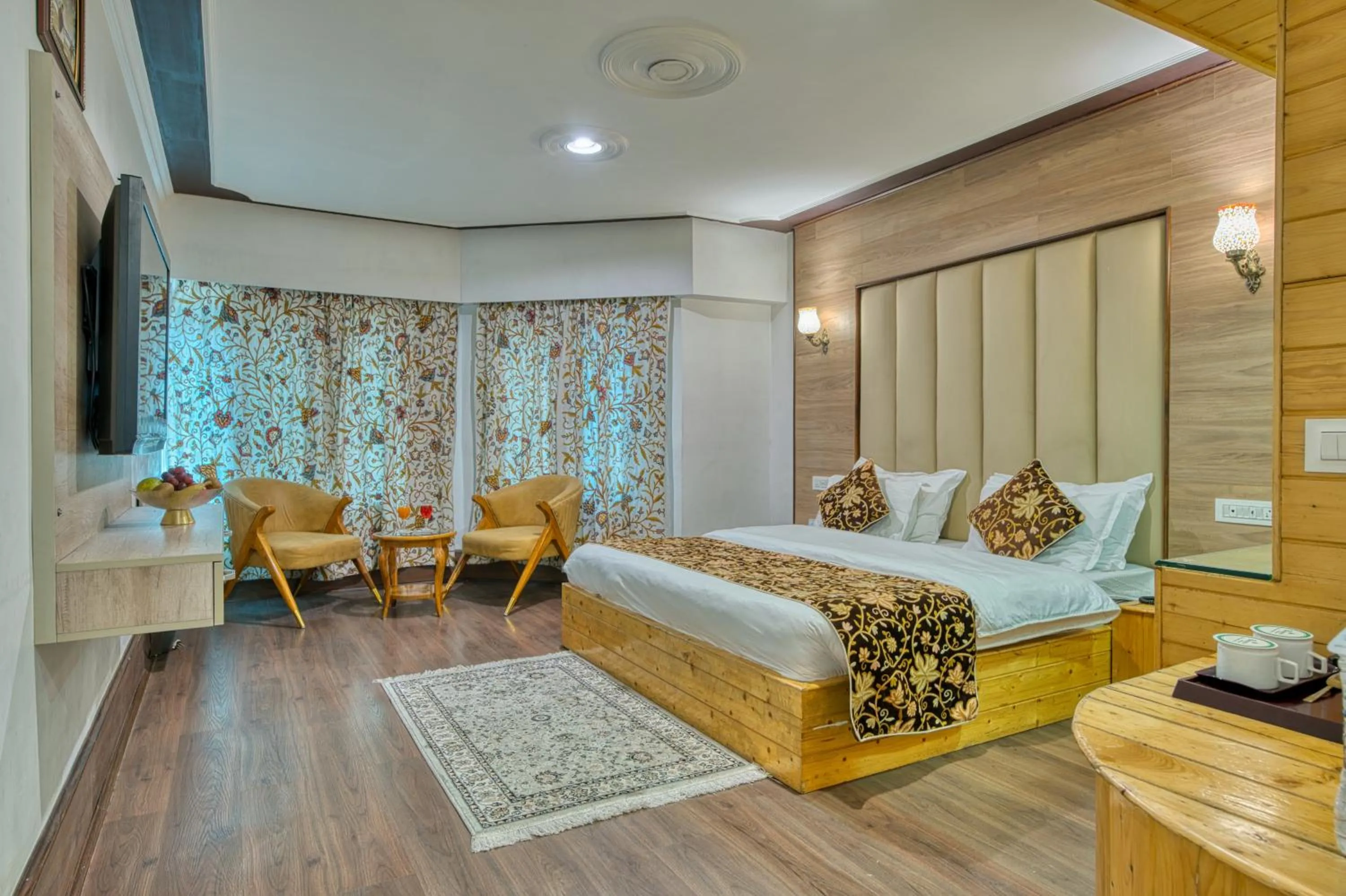 Bedroom, Bed in Hotel Baisaran Pahalgam