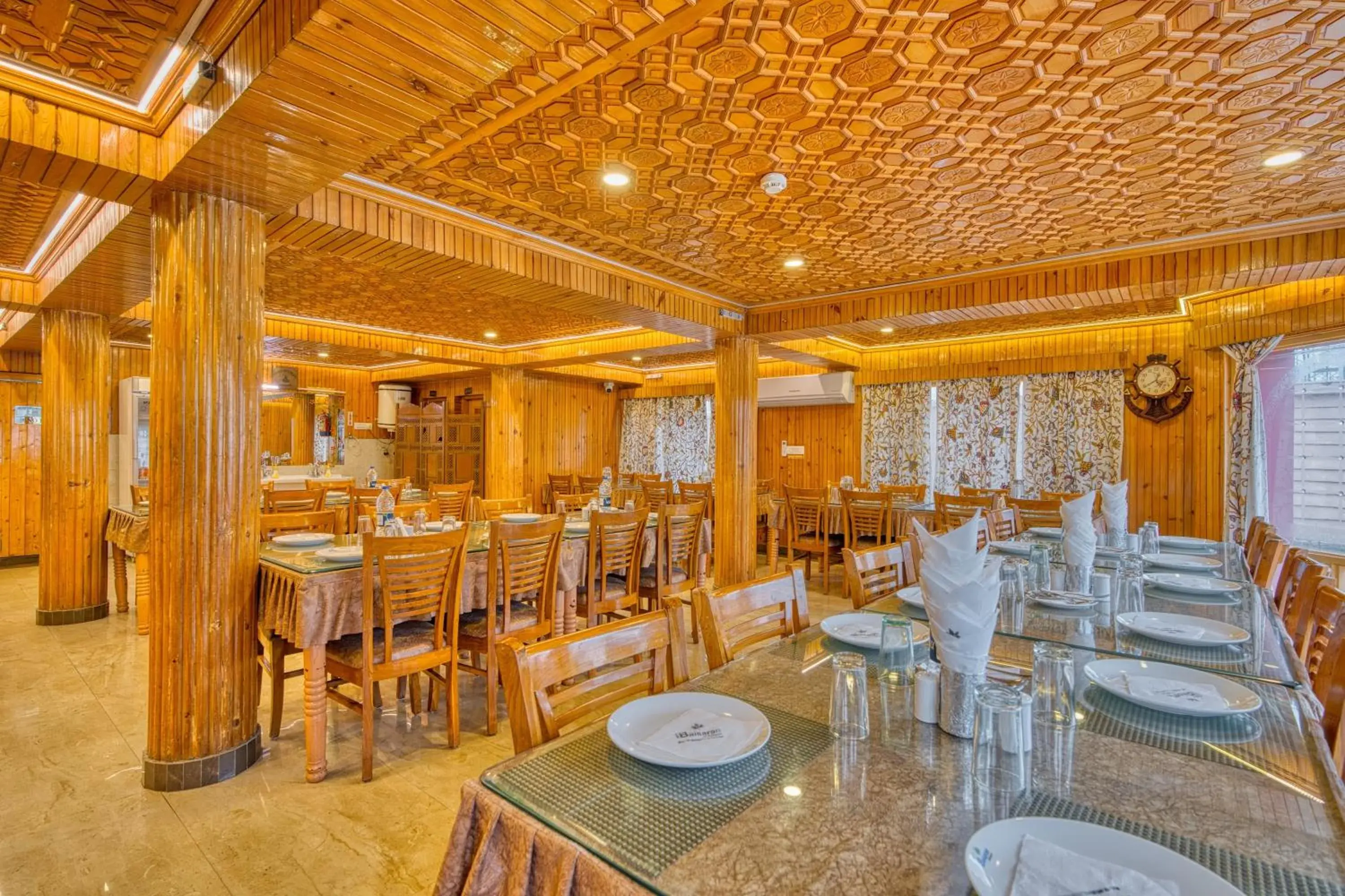 Restaurant/places to eat in Hotel Baisaran Pahalgam Restaurant/places to eat in Hotel Baisaran Pahalgam