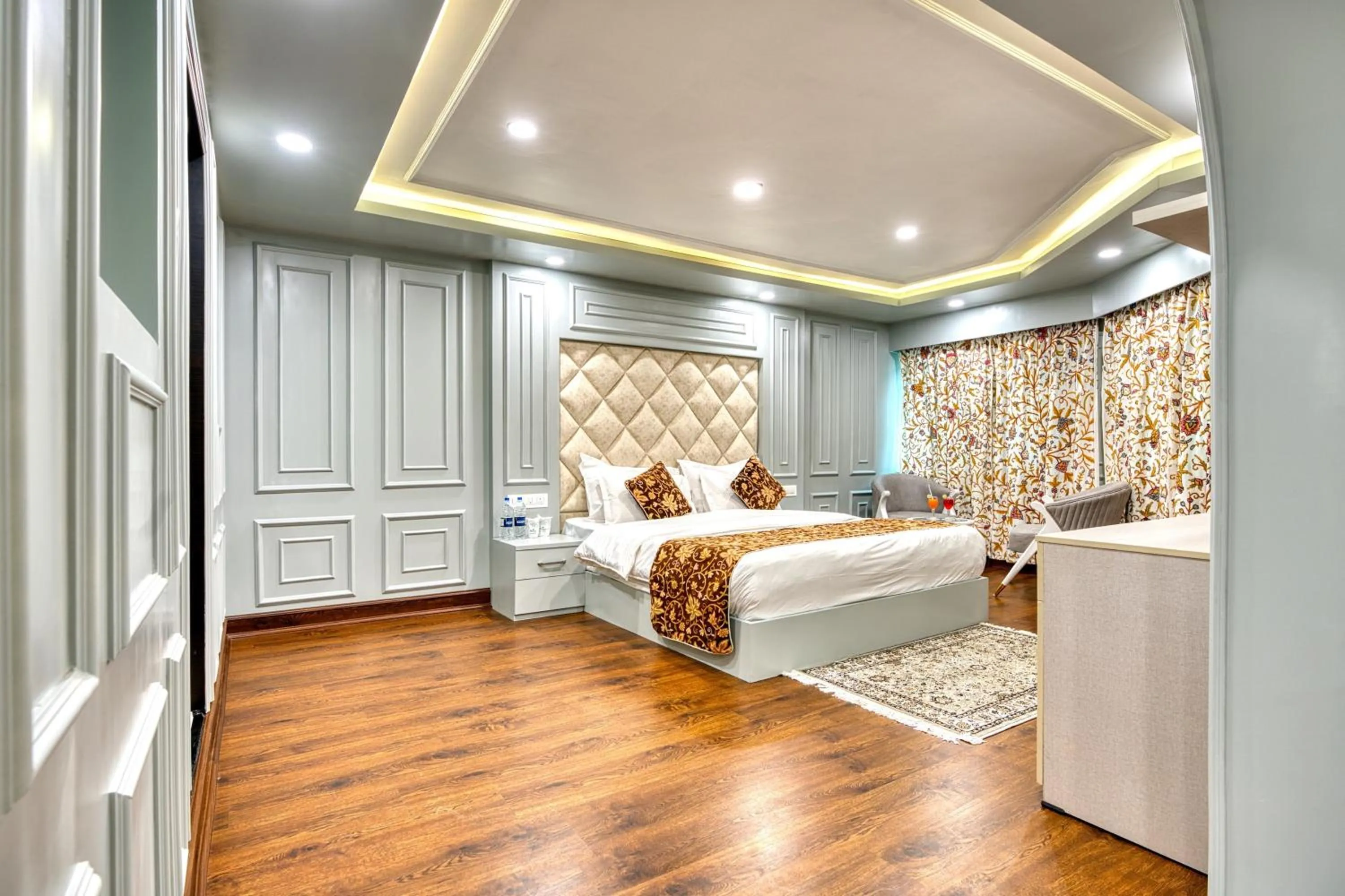 Bedroom, Bed in Hotel Baisaran Pahalgam