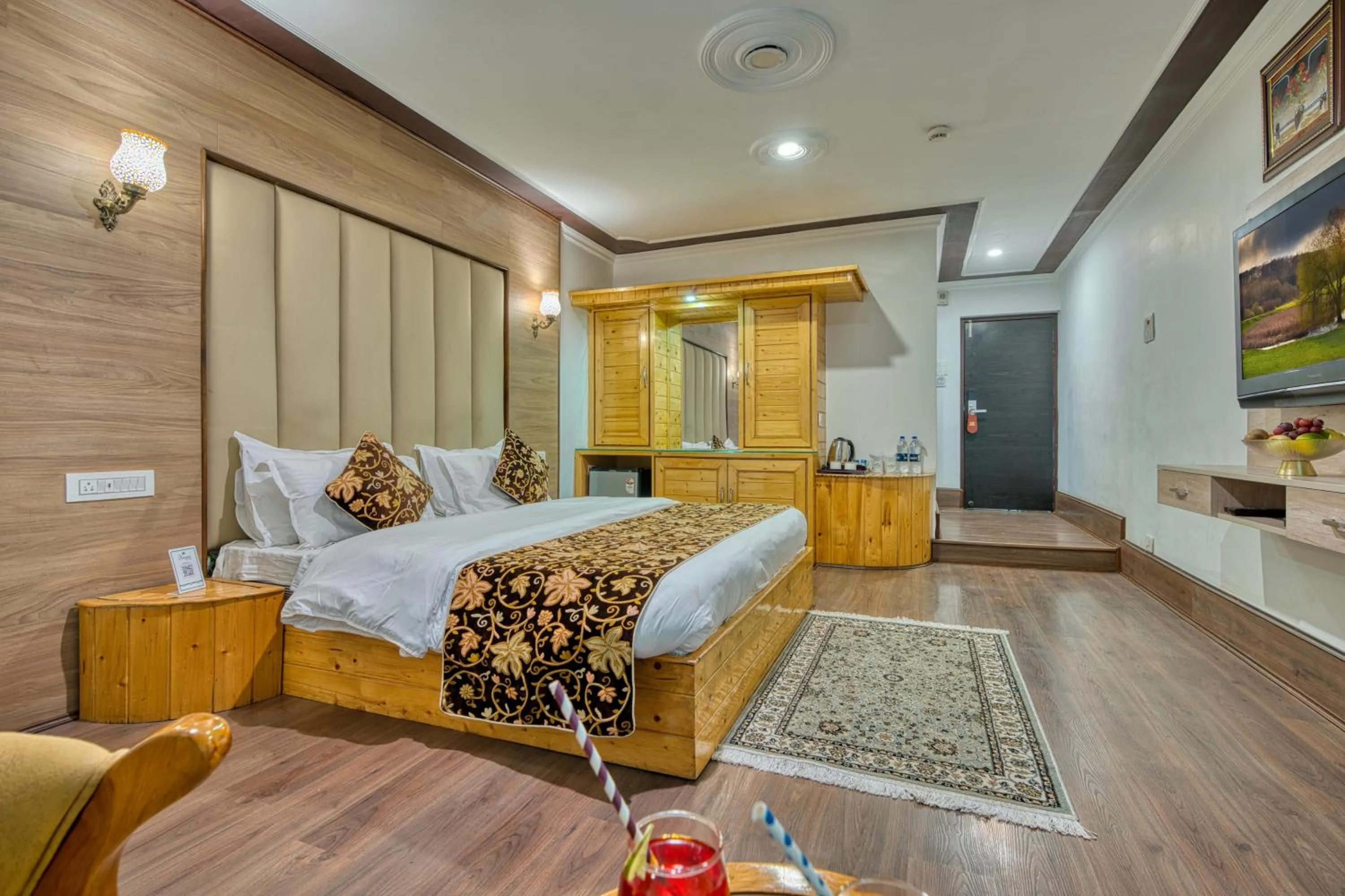 Bedroom, Bed in Hotel Baisaran Pahalgam