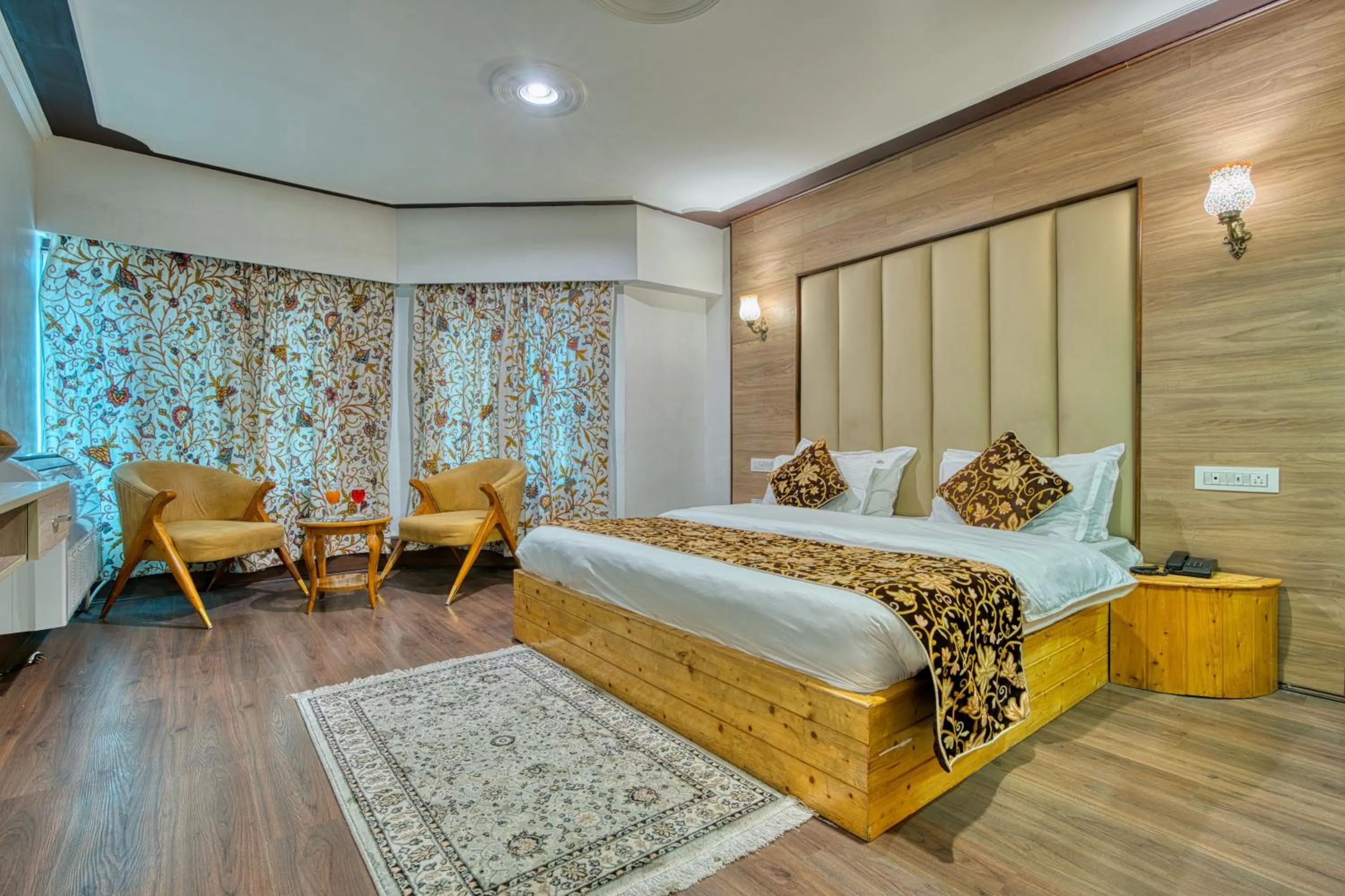 Bedroom, Bed in Hotel Baisaran Pahalgam