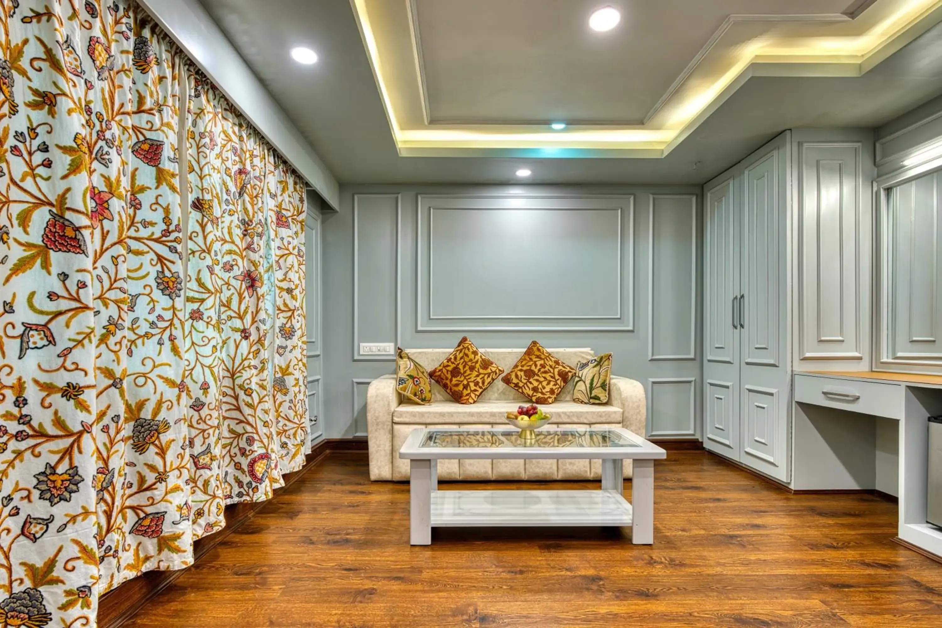 Living room in Hotel Baisaran Pahalgam Living room in Hotel Baisaran Pahalgam