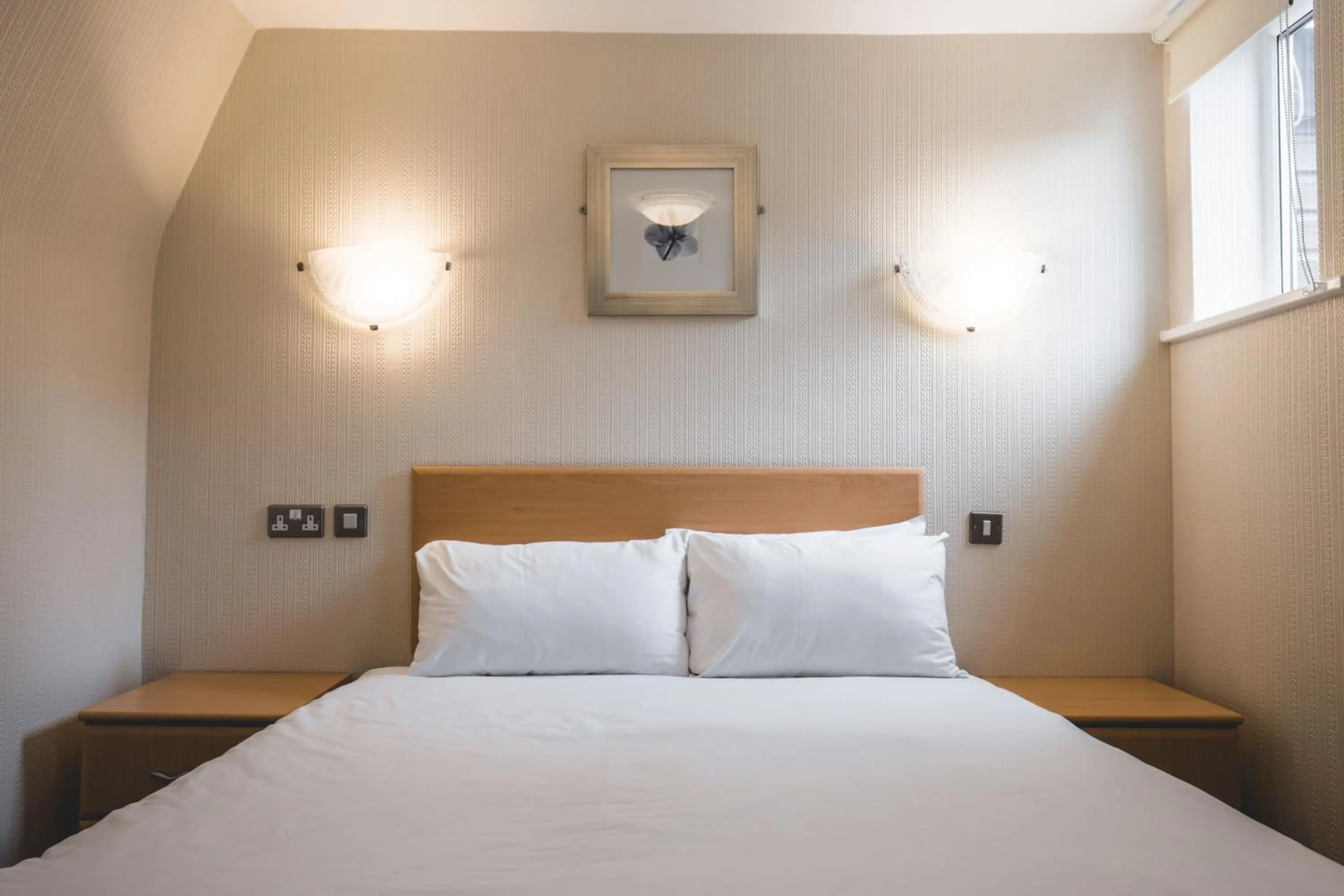 Bedroom, Bed in Wycliffe Hotel