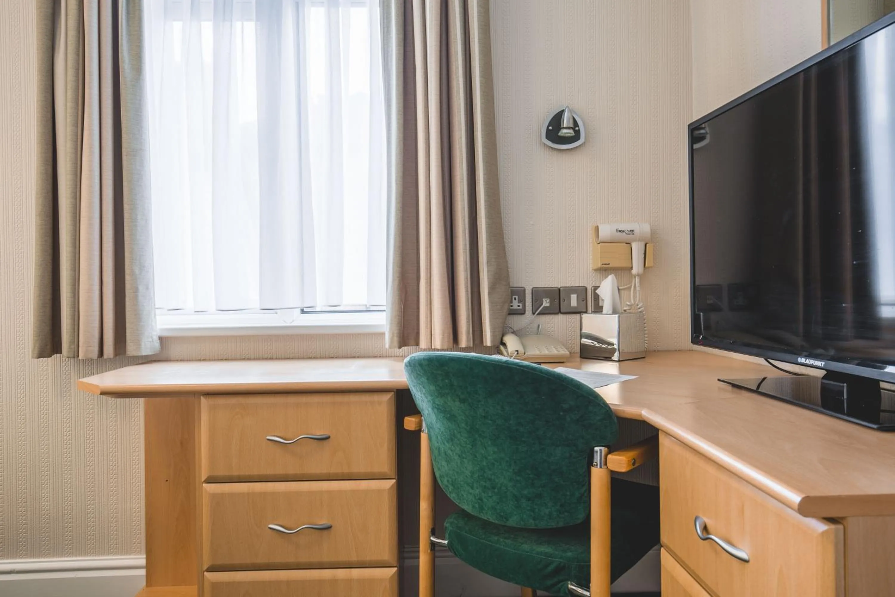 TV and multimedia in Wycliffe Hotel