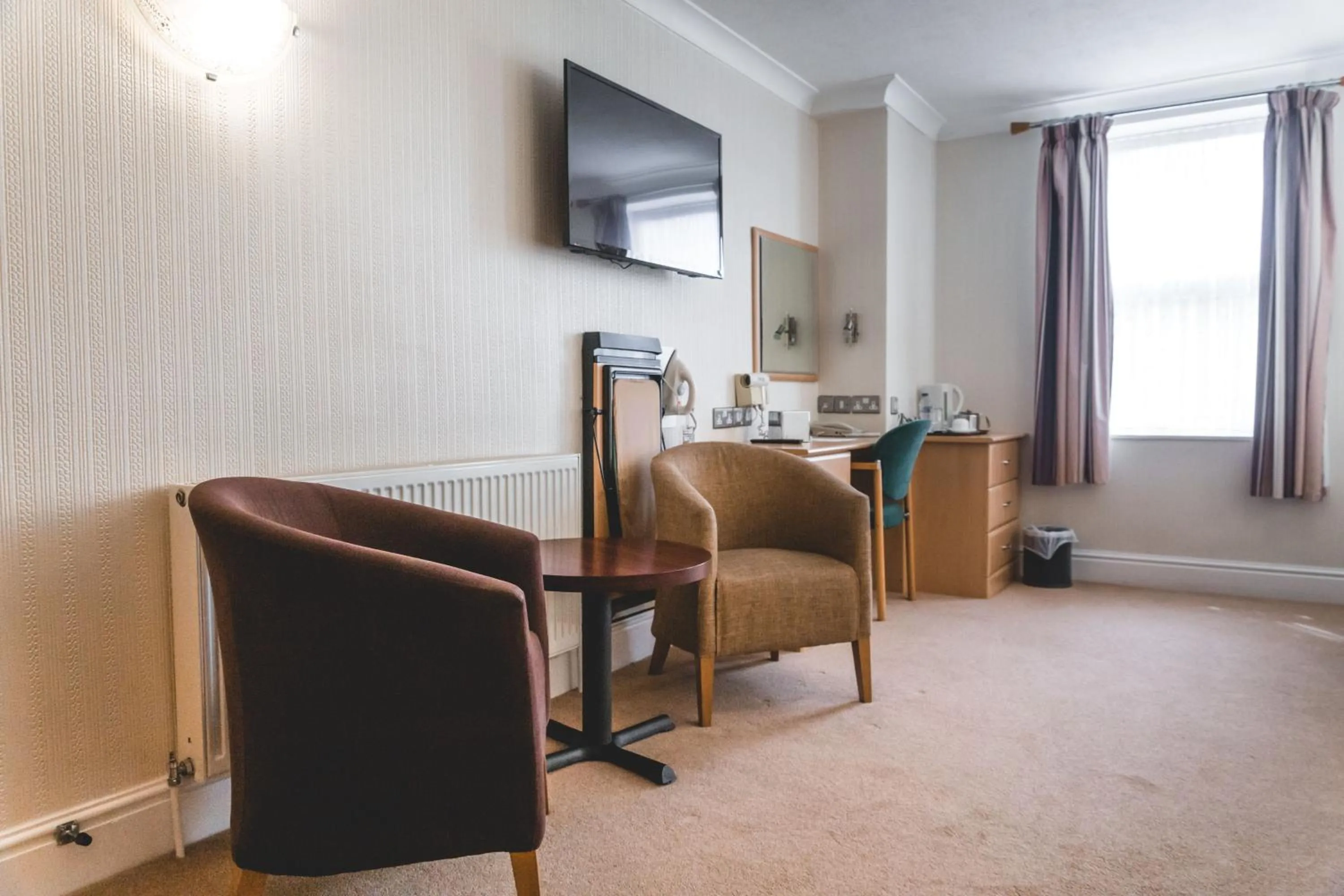 Seating area in Wycliffe Hotel