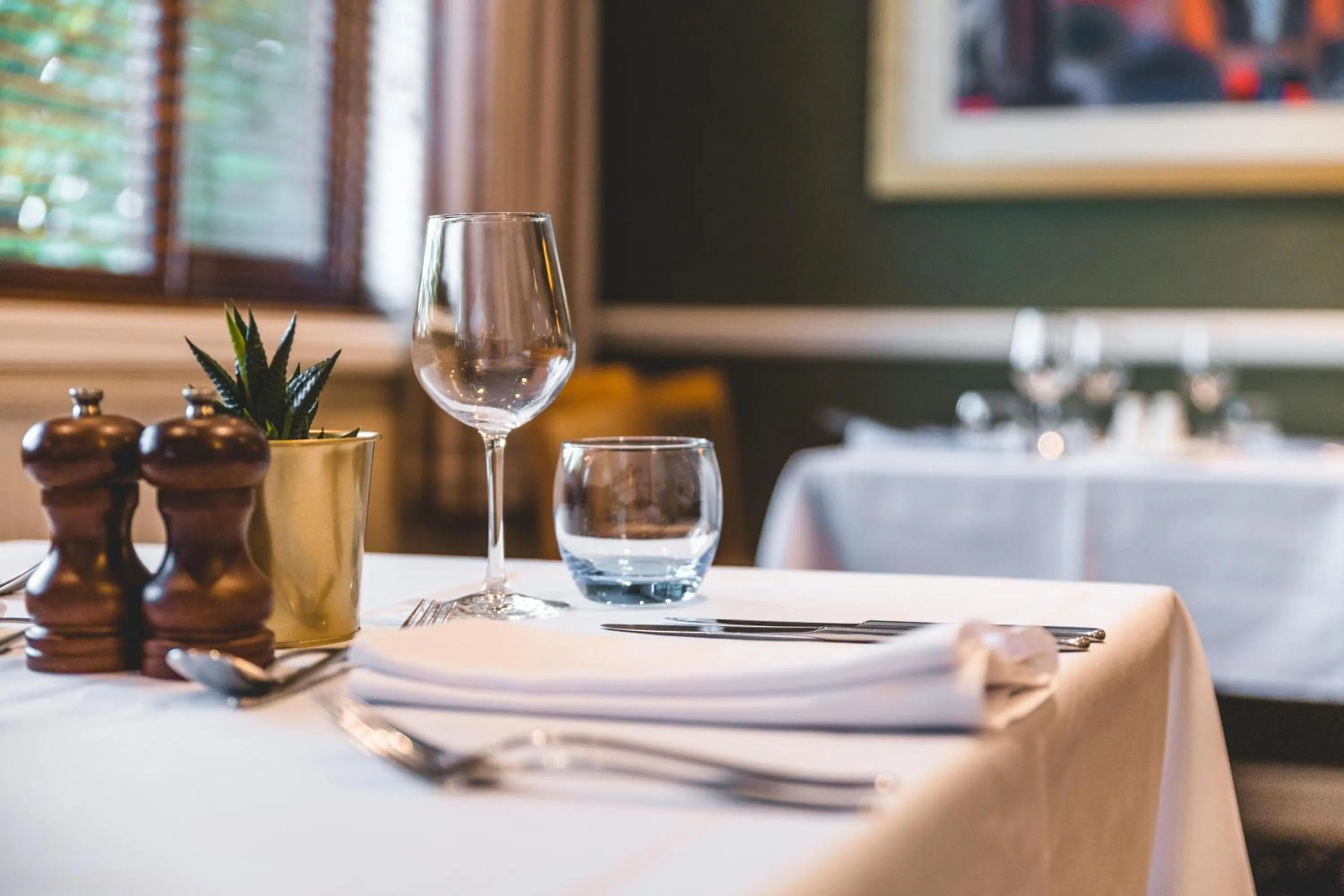 Restaurant/places to eat in Wycliffe Hotel