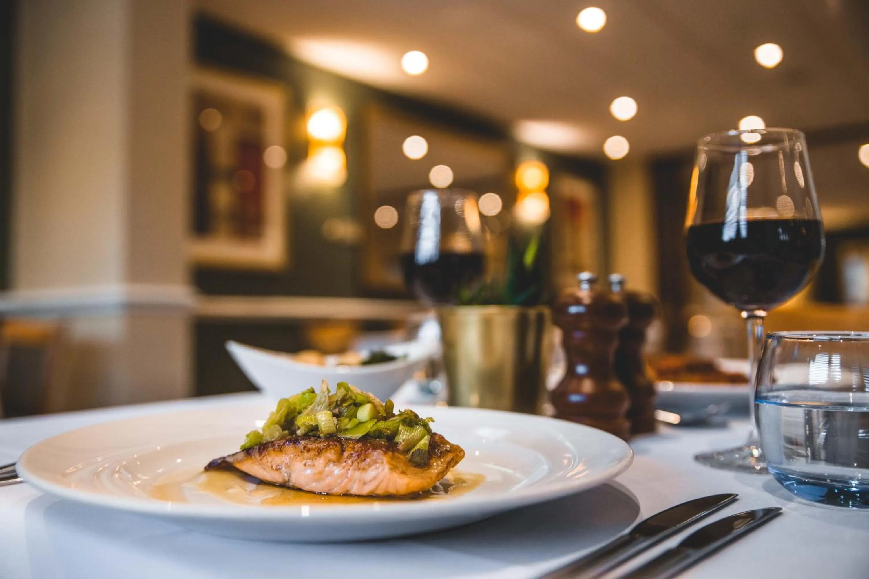 Restaurant/places to eat in Wycliffe Hotel