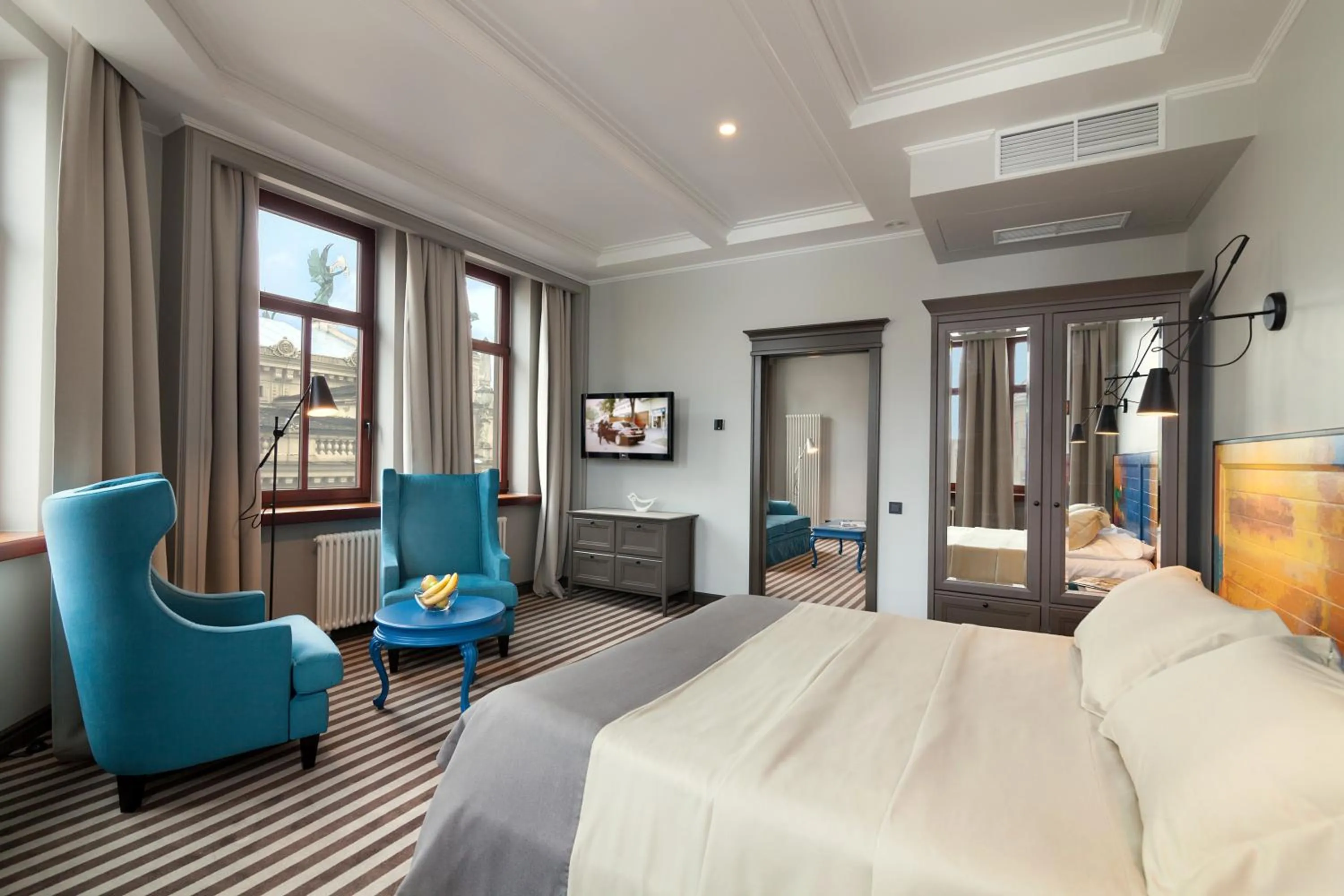 Photo of the whole room, Bed in PANORAMA Lviv Hotel