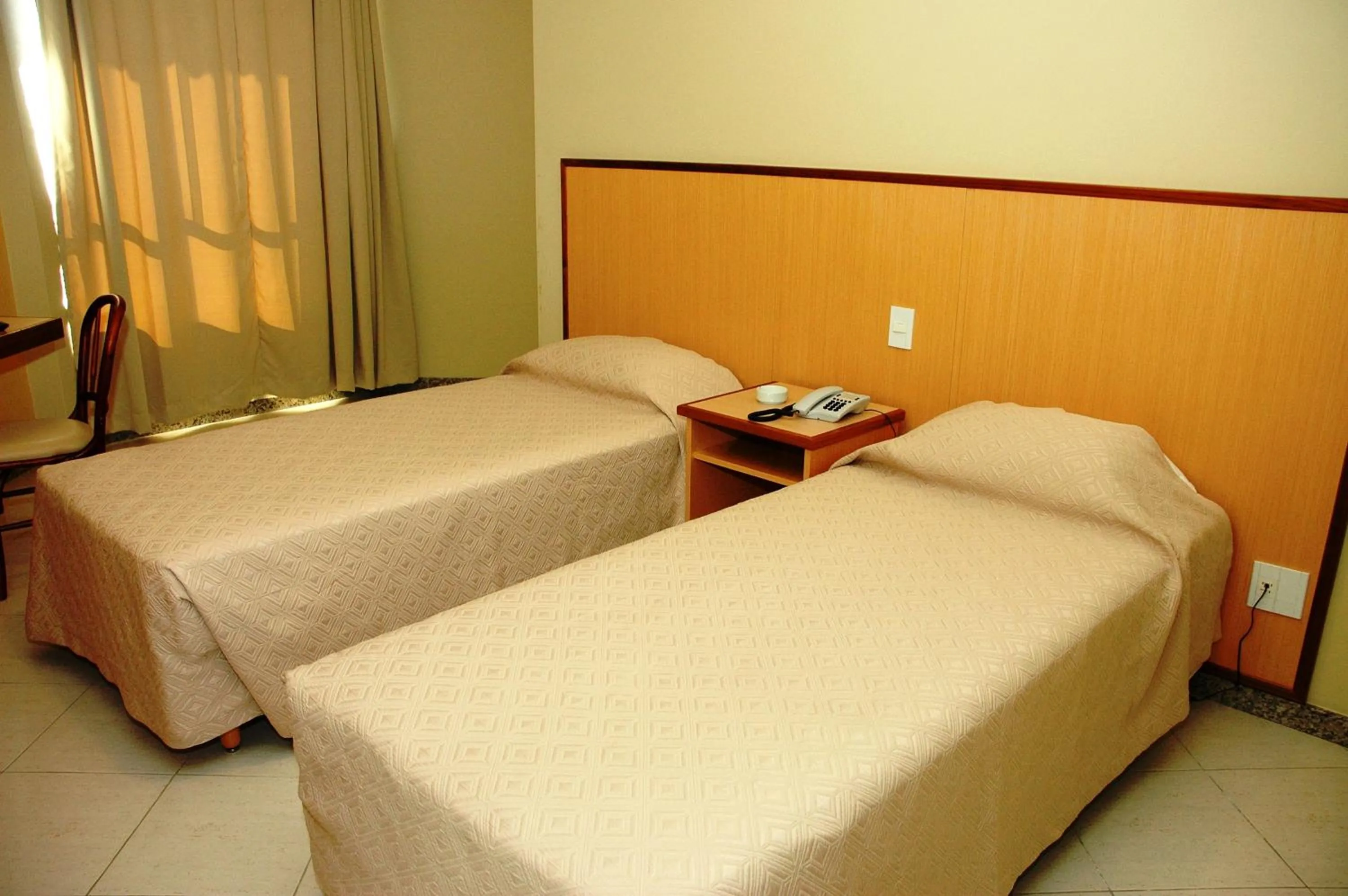 Photo of the whole room, Bed in Via Mar Praia Hotel