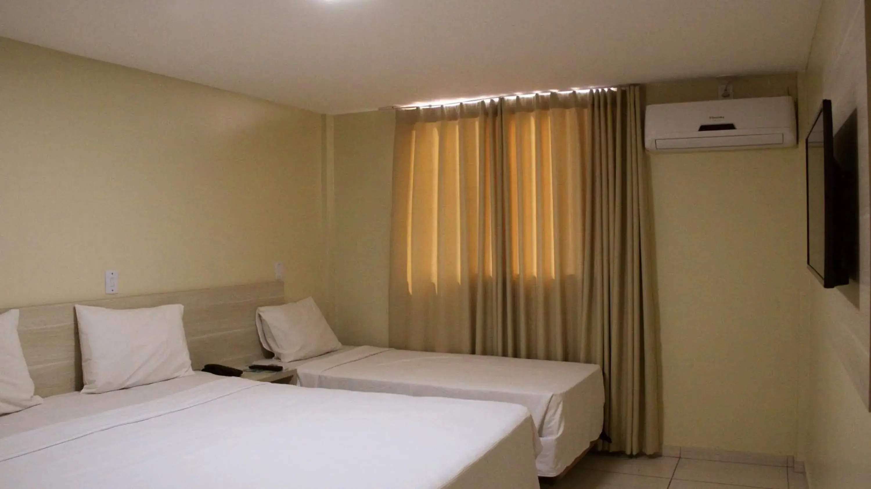 Photo of the whole room, Bed in Via Mar Praia Hotel Photo of the whole room, Bed in Via Mar Praia Hotel