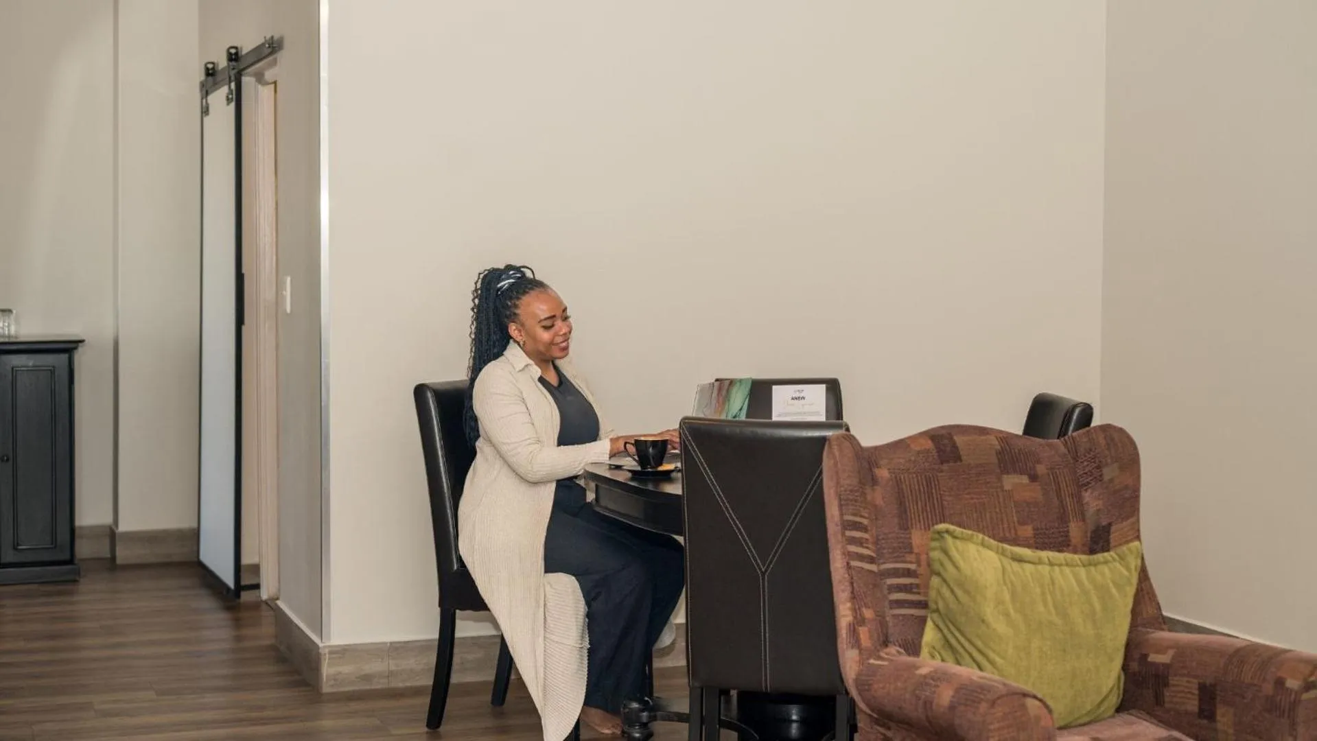 Living room in ANEW Hotel Highveld Emalahleni