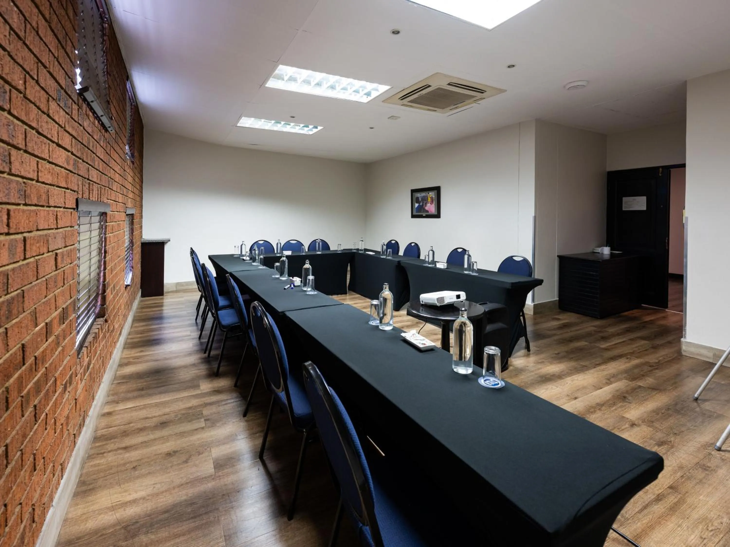 Meeting/conference room in ANEW Hotel Highveld Emalahleni