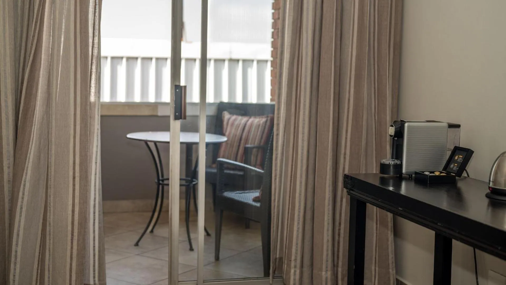 Coffee/tea facilities in ANEW Hotel Highveld Emalahleni