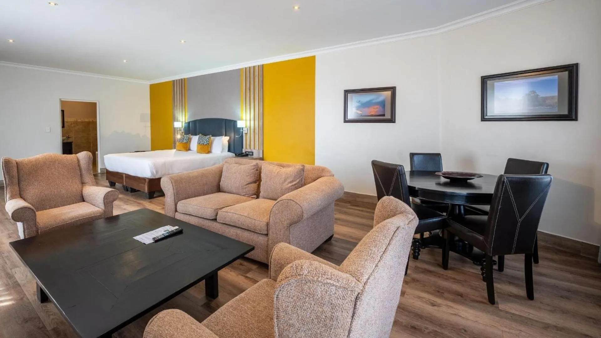 Living room in ANEW Hotel Highveld Emalahleni