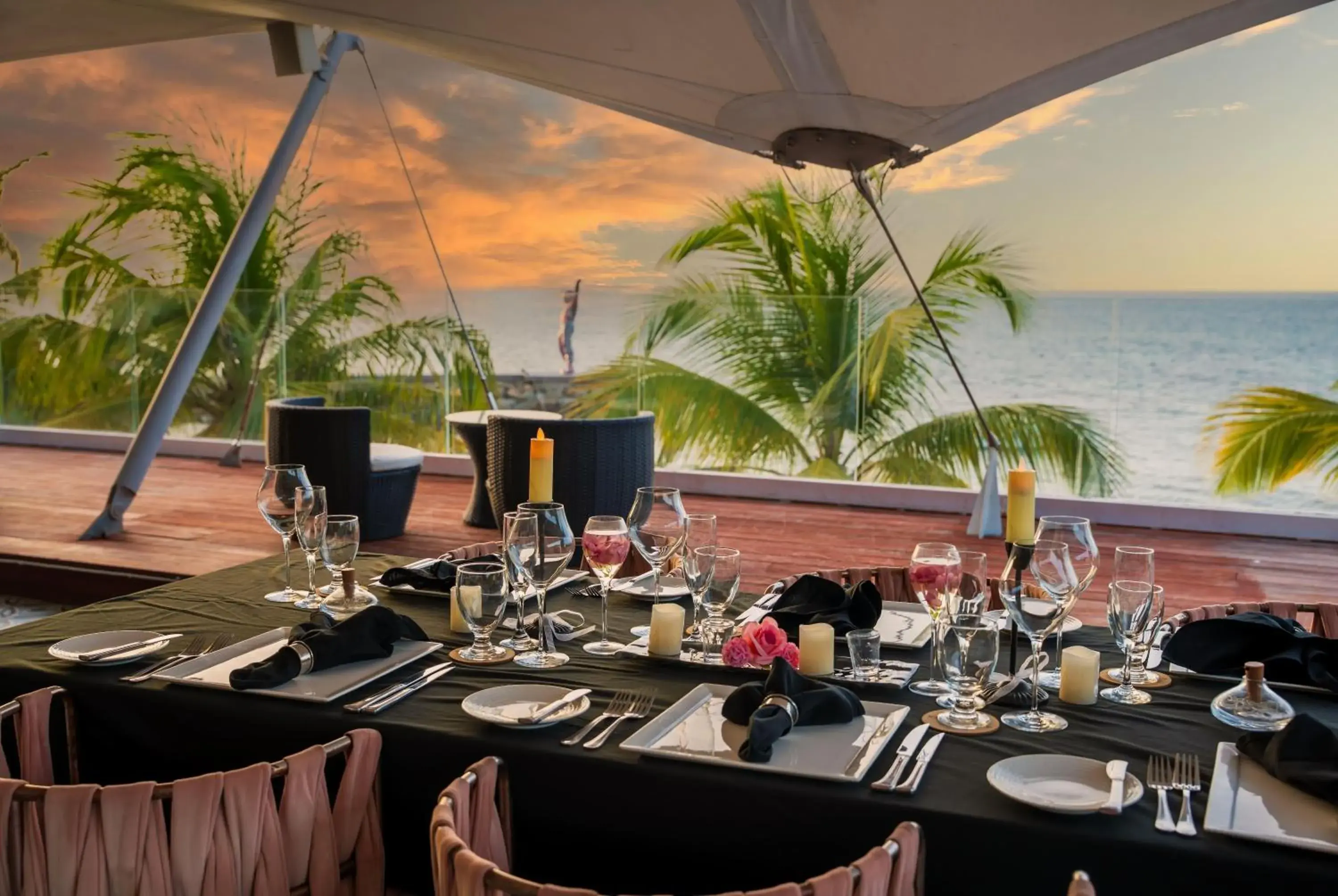 Restaurant/places to eat in Hodges Bay Resort & Spa, an HQ Luxury Resort & Residences Restaurant/places to eat in Hodges Bay Resort & Spa, an HQ Luxury Resort & Residences