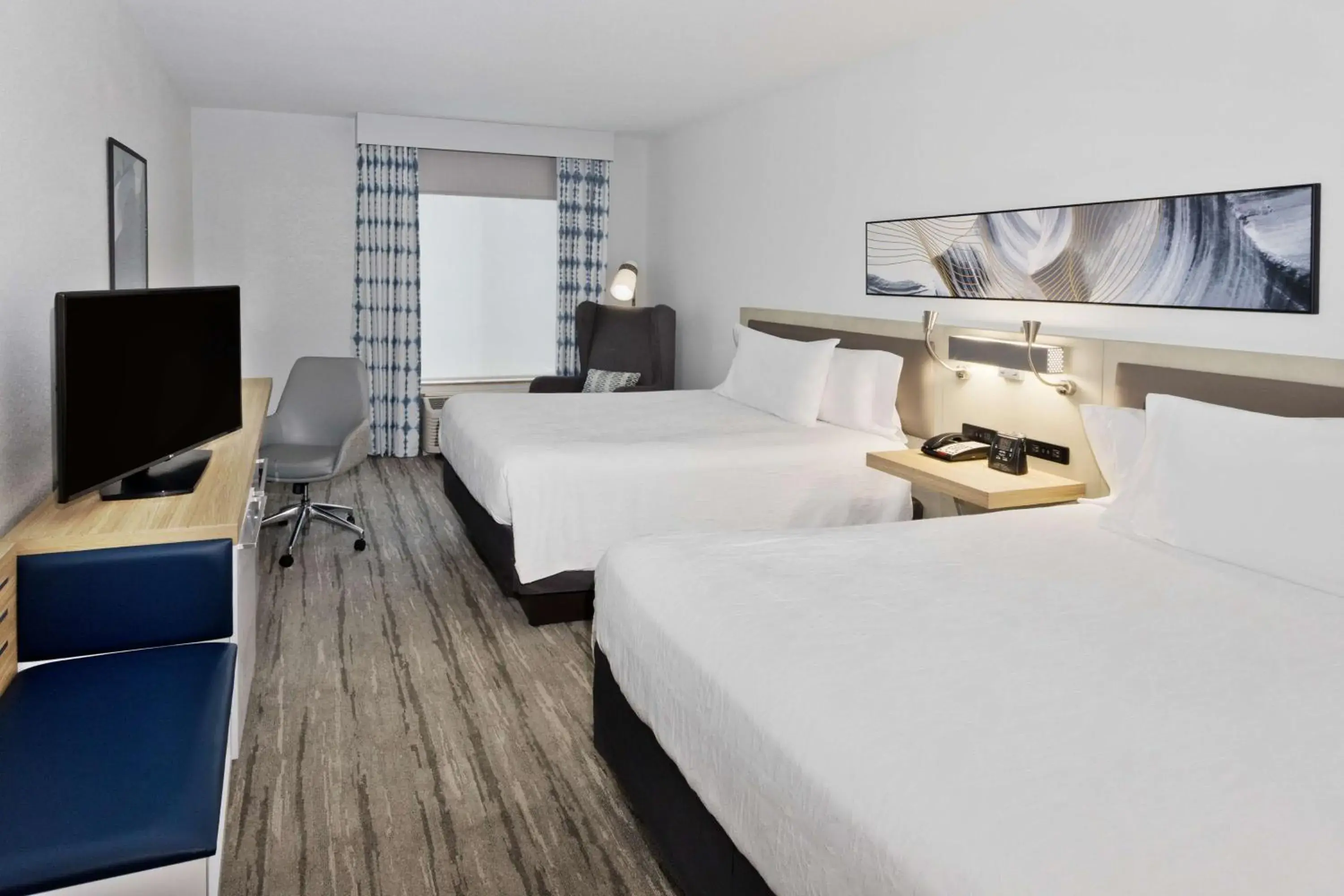 Bed in Hilton Garden Inn Birmingham SE/Liberty Park Bed in Hilton Garden Inn Birmingham SE/Liberty Park