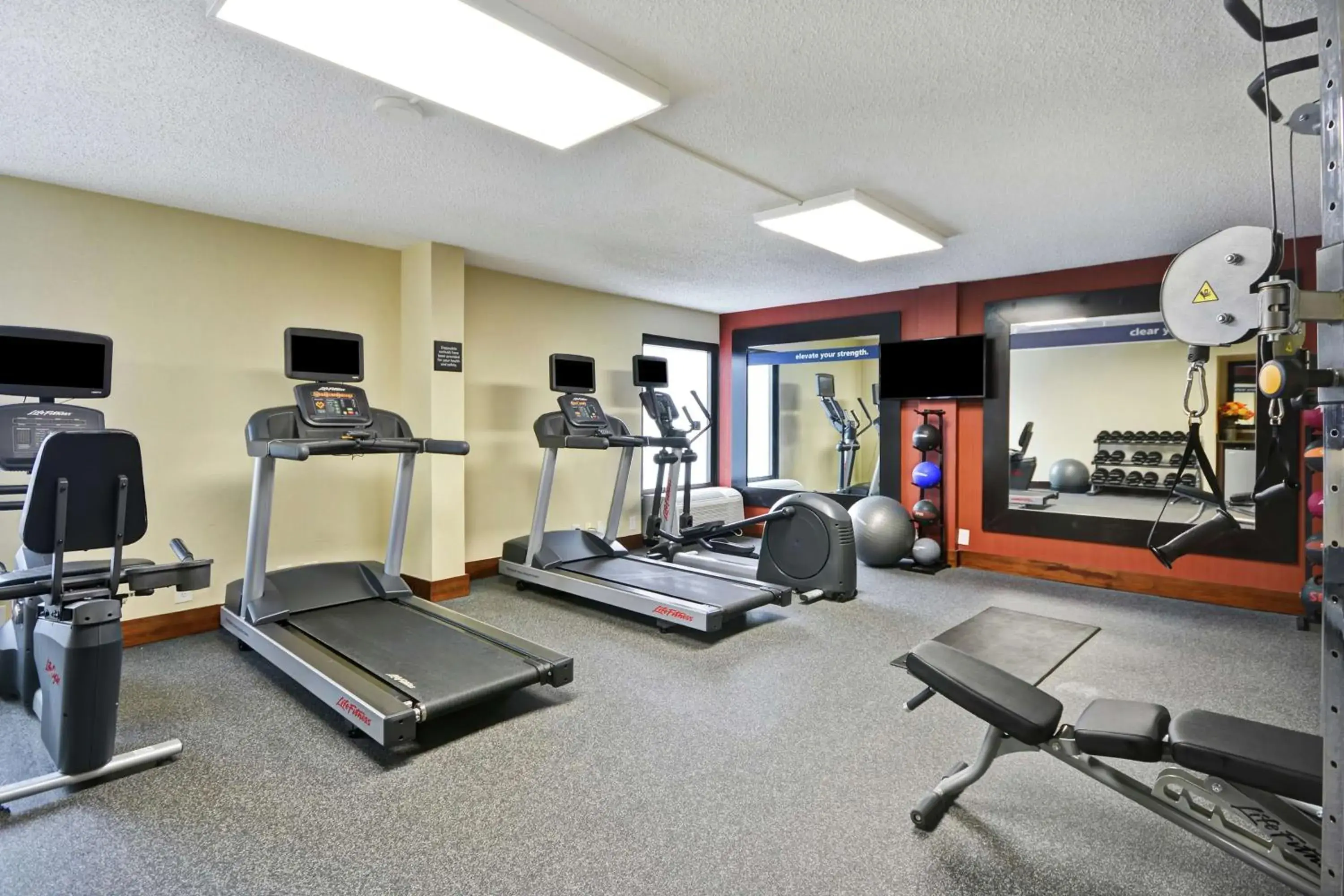 Fitness centre/facilities in Hampton Inn Birmingham/Mountain Brook Fitness centre/facilities in Hampton Inn Birmingham/Mountain Brook